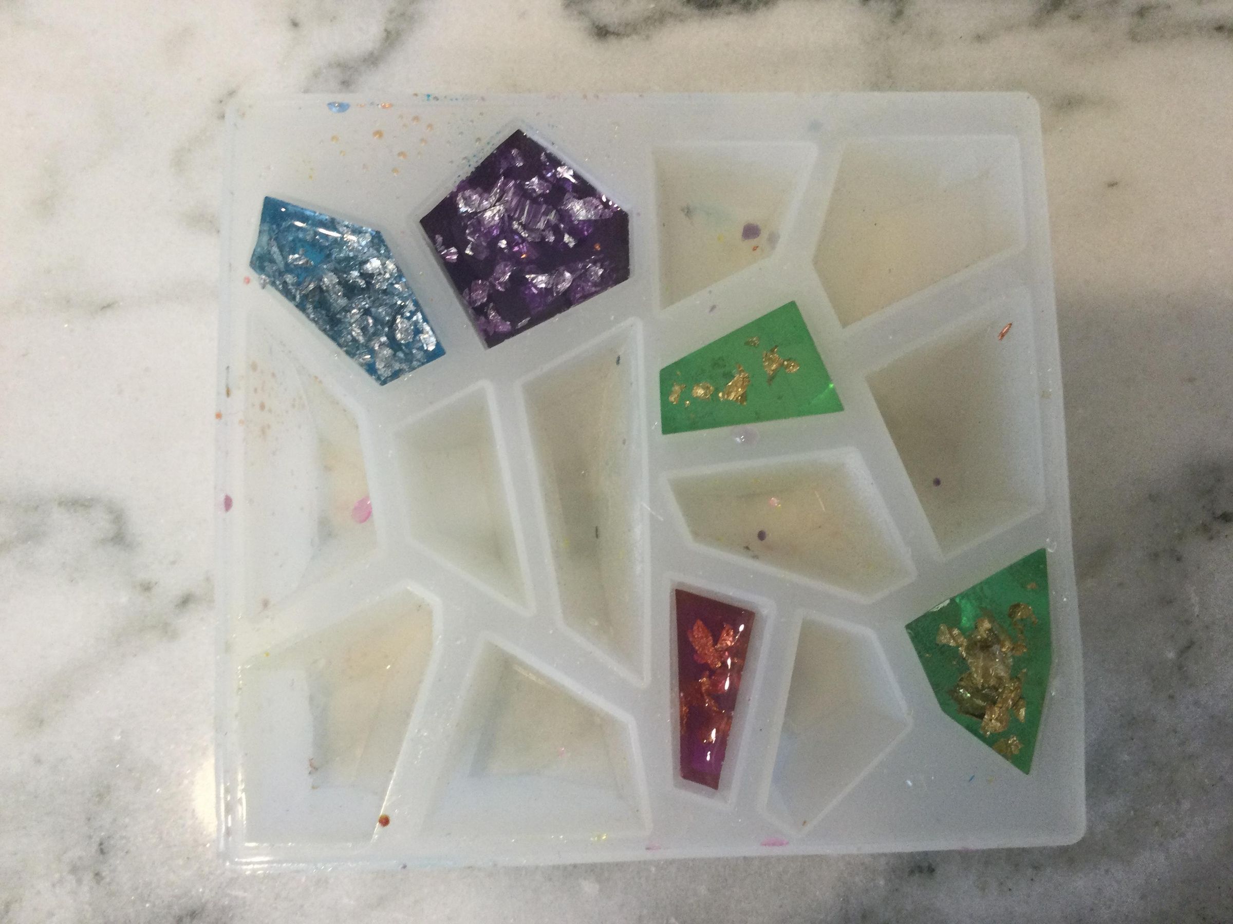 Decorative Epoxy Resin Crystals 3 Steps Instructables