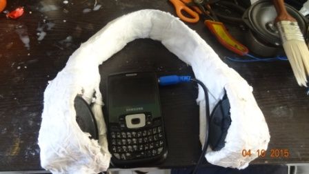 3 $ Working Paper Headphones : 6 Steps - Instructables