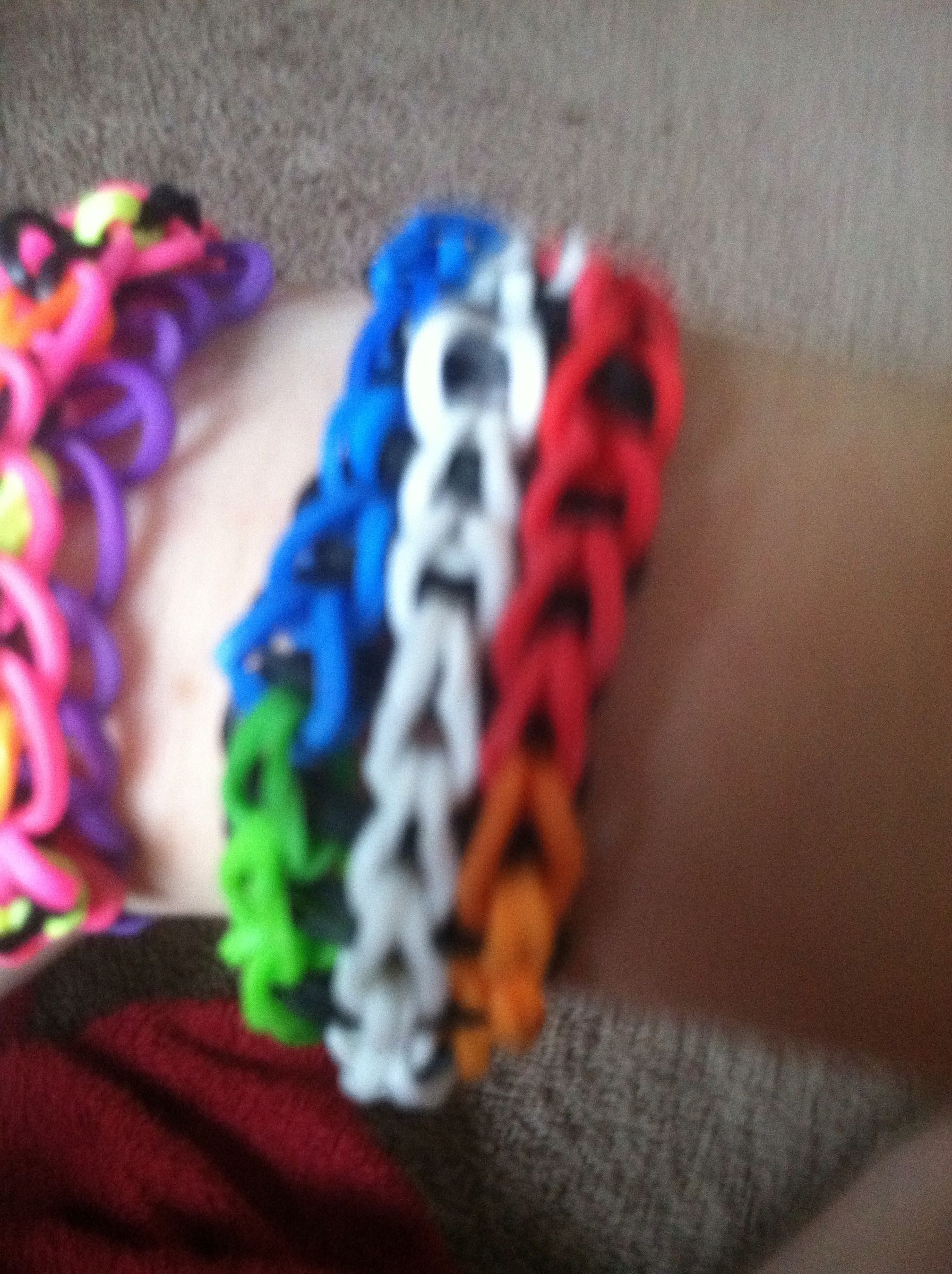 Easy an Awesome Rubberband Bracelets