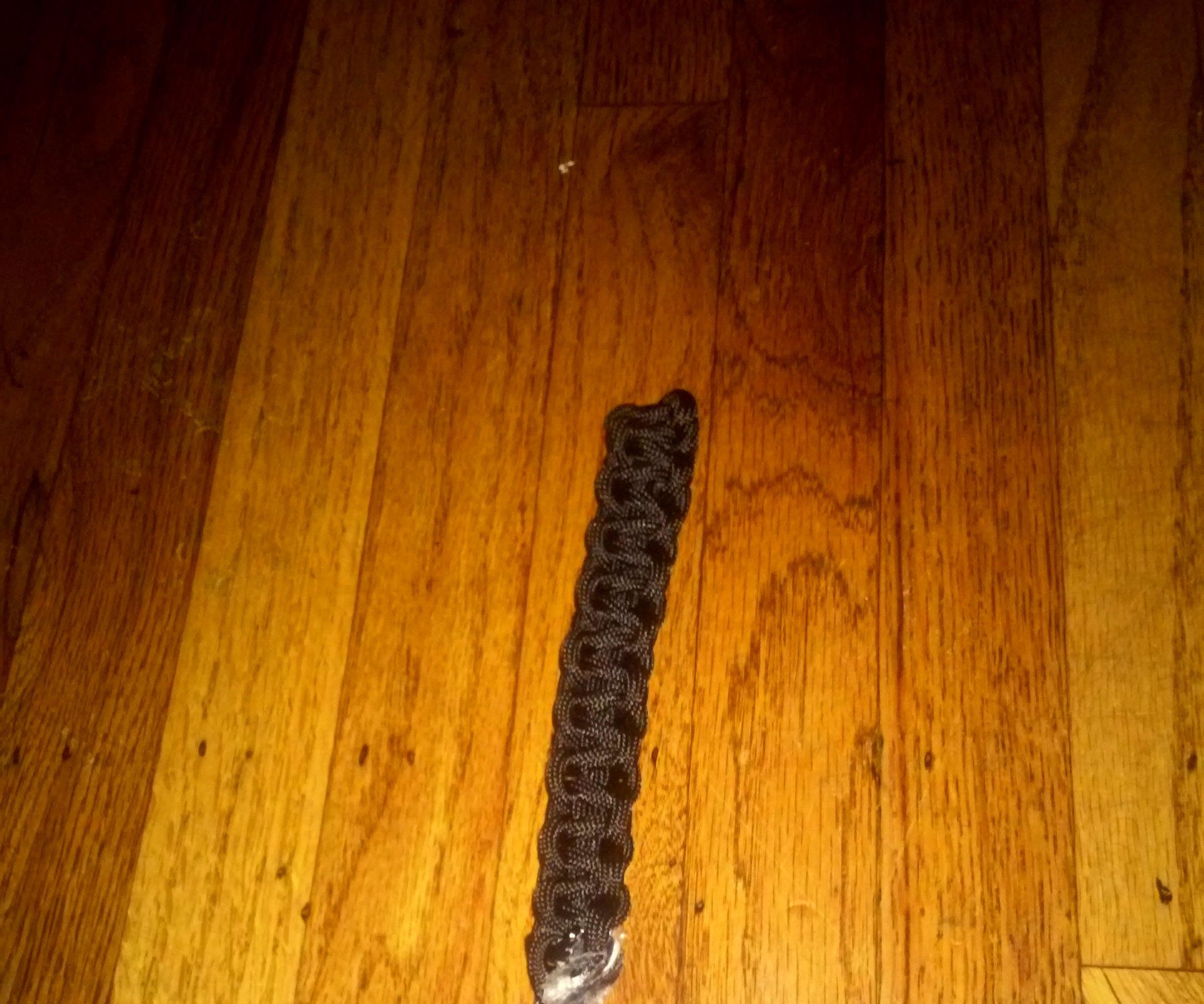 DIY Paracord Keychain (Cobra Weave)
