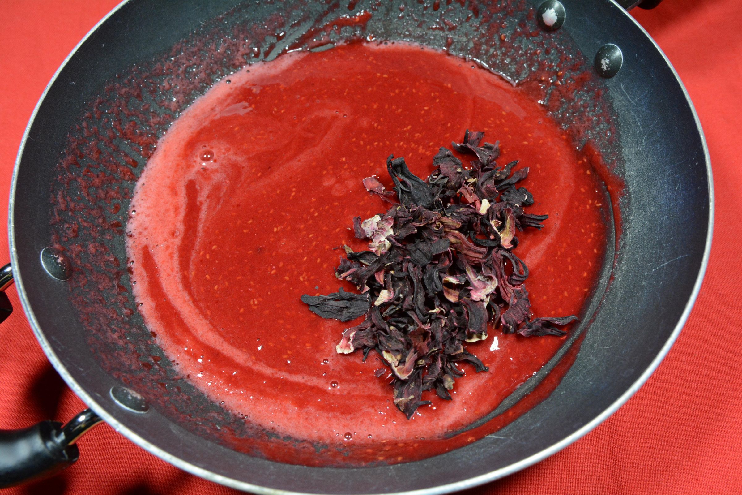 Raspberry and Hibiscus Meringue Pie With Natural Dyes : 10 Steps (with ...