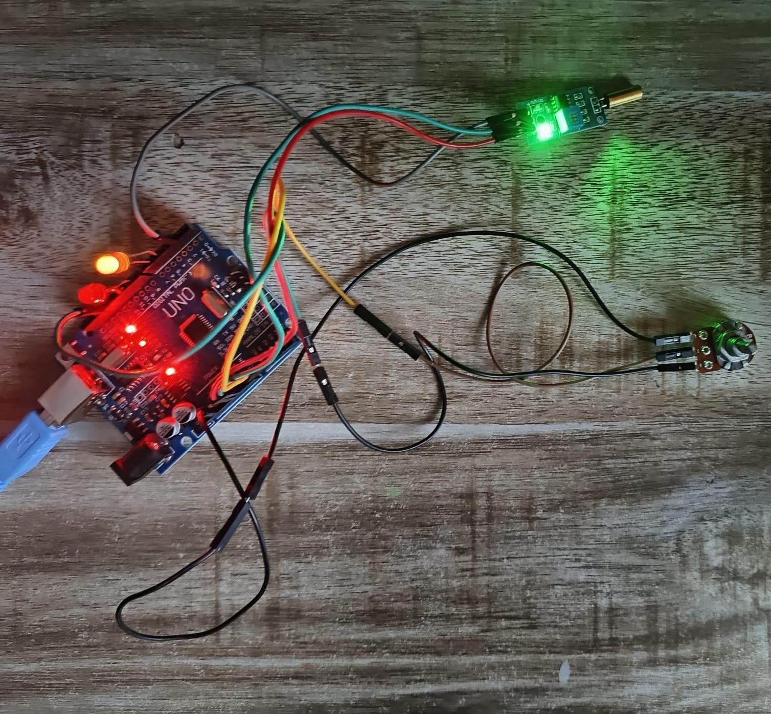 Tilt and Glow: Dynamic LED Control With a Tilt Sensor