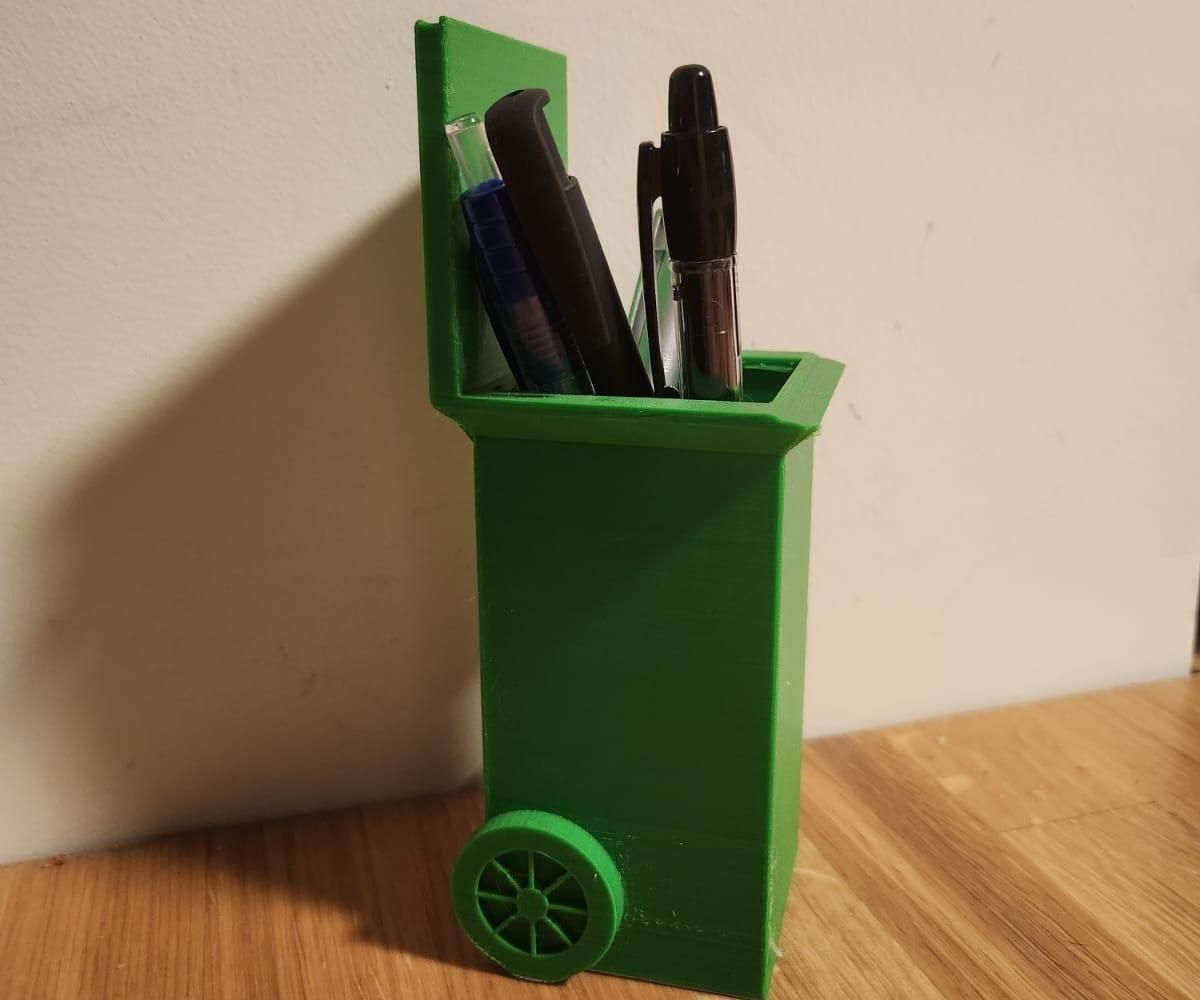 3D Printed Trash Can Pencil Holder