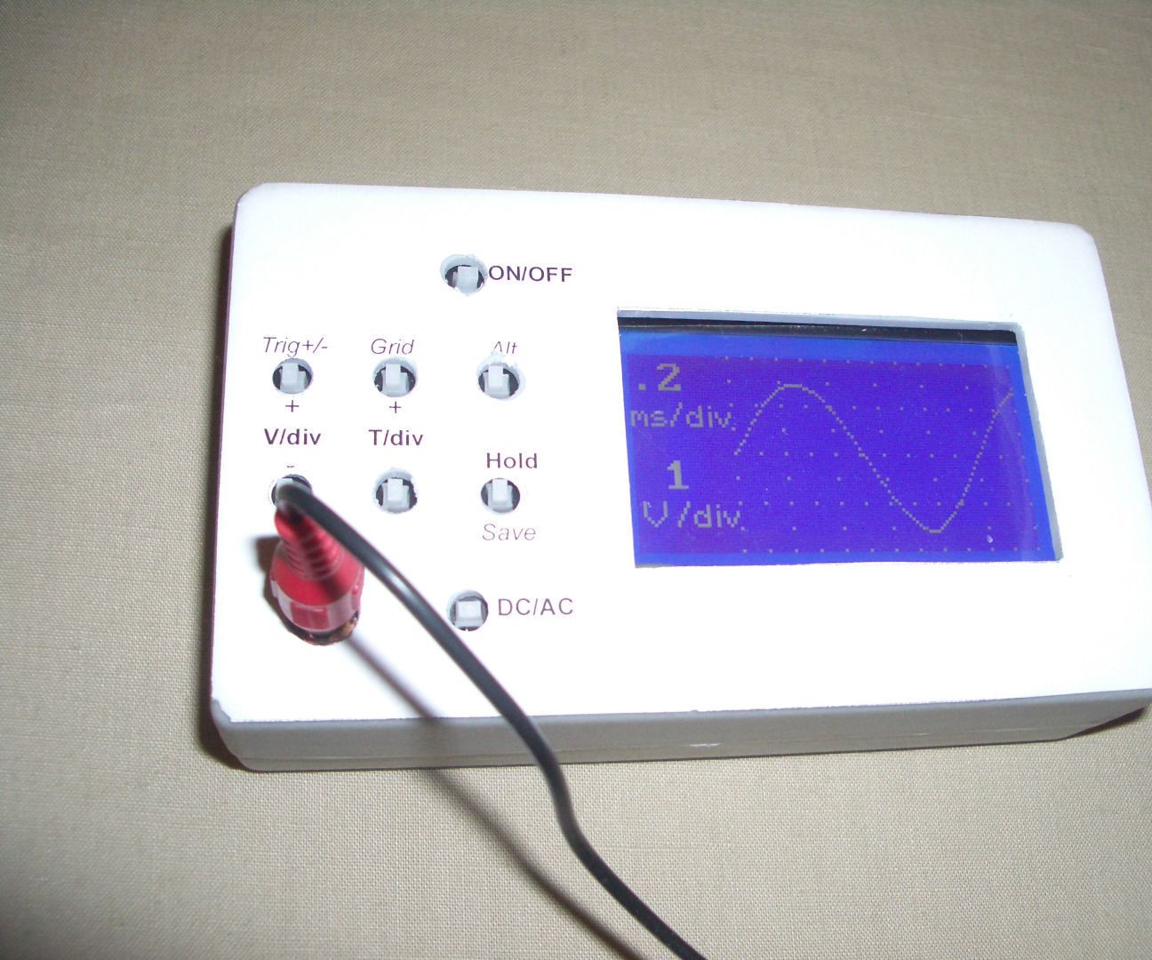 Digital Oscilloscope With LCD Screen