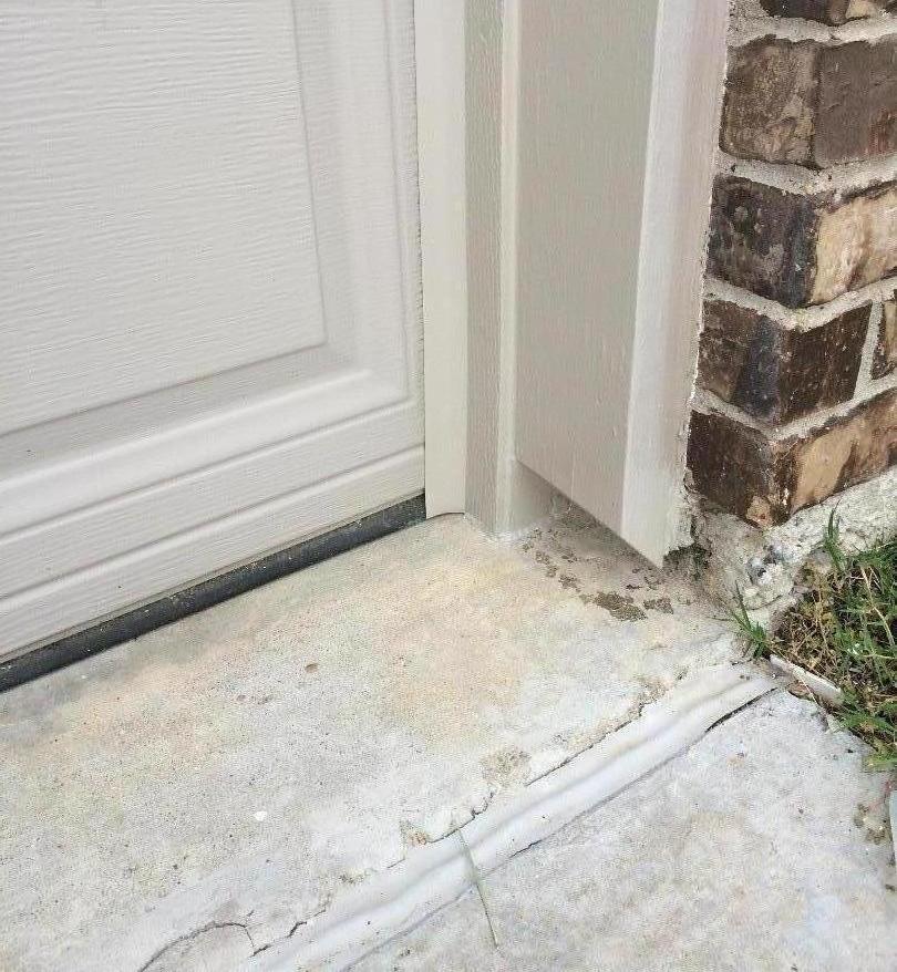 Rot and Rodent-proof Garage Door Seal With PVC and Weatherstripping