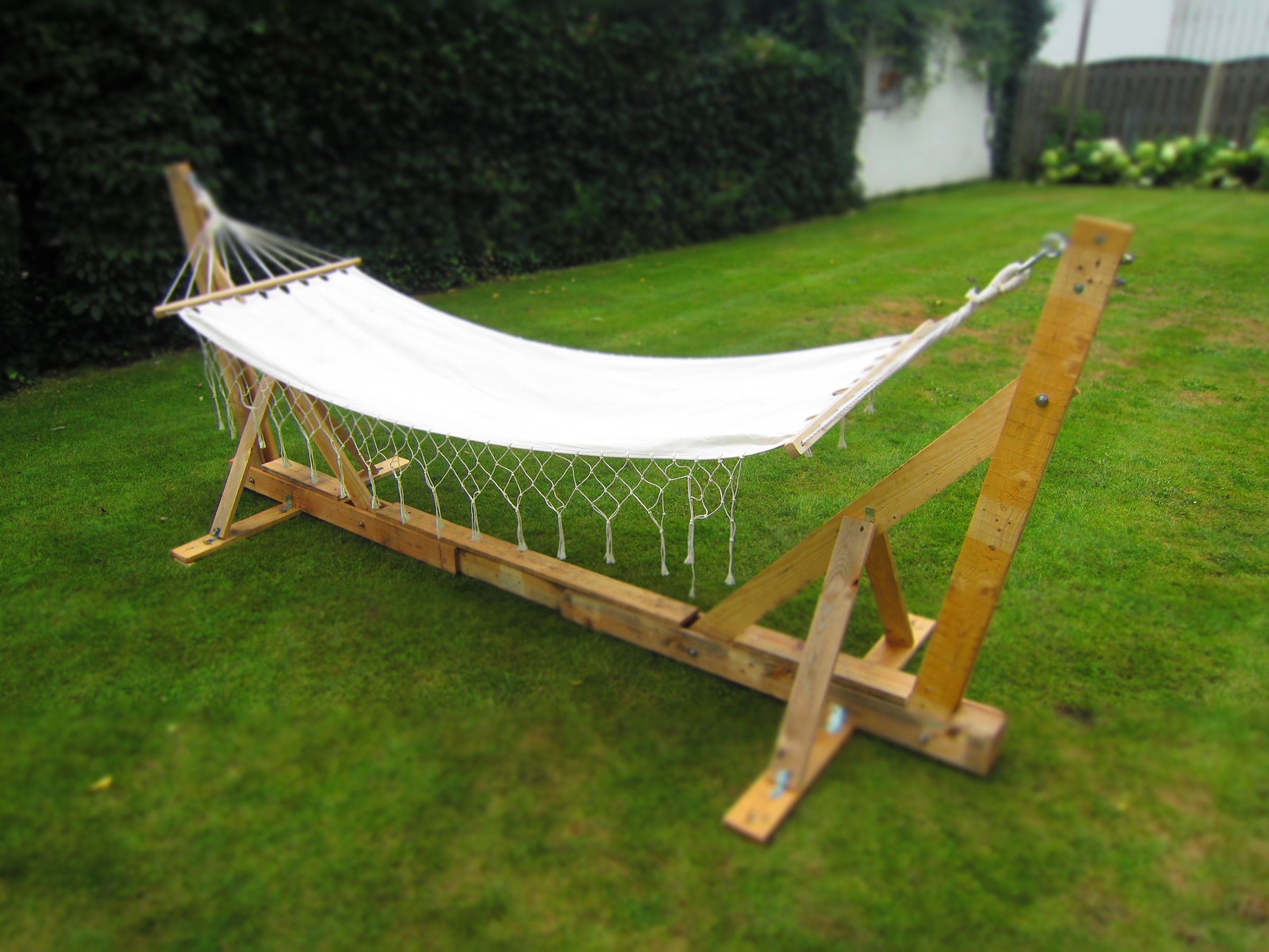 Pallet Hammock Stand - Image 1