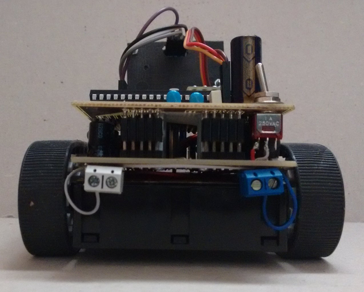 Ultrasonic Obstacle-avoiding Robot : 16 Steps (with Pictures ...