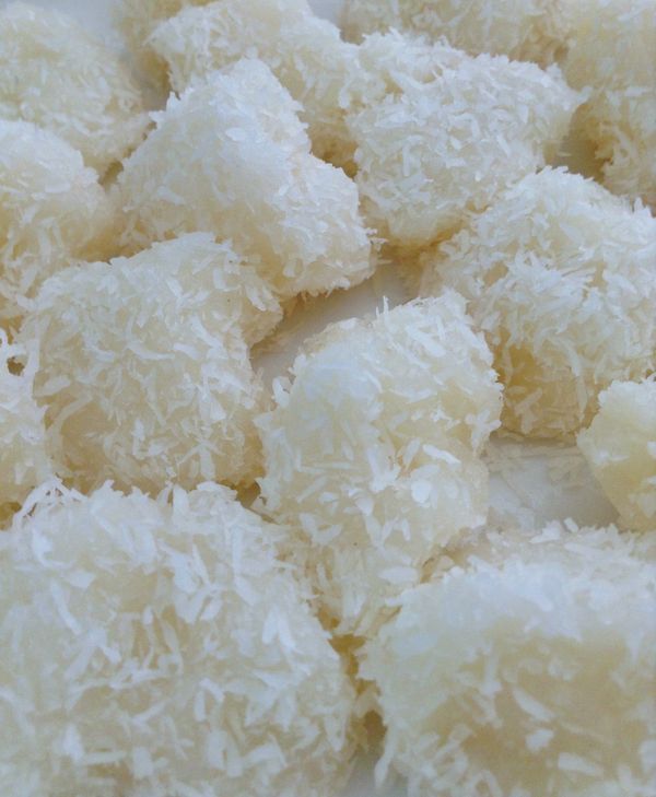 5 Minute Coconut Mochi!!!!