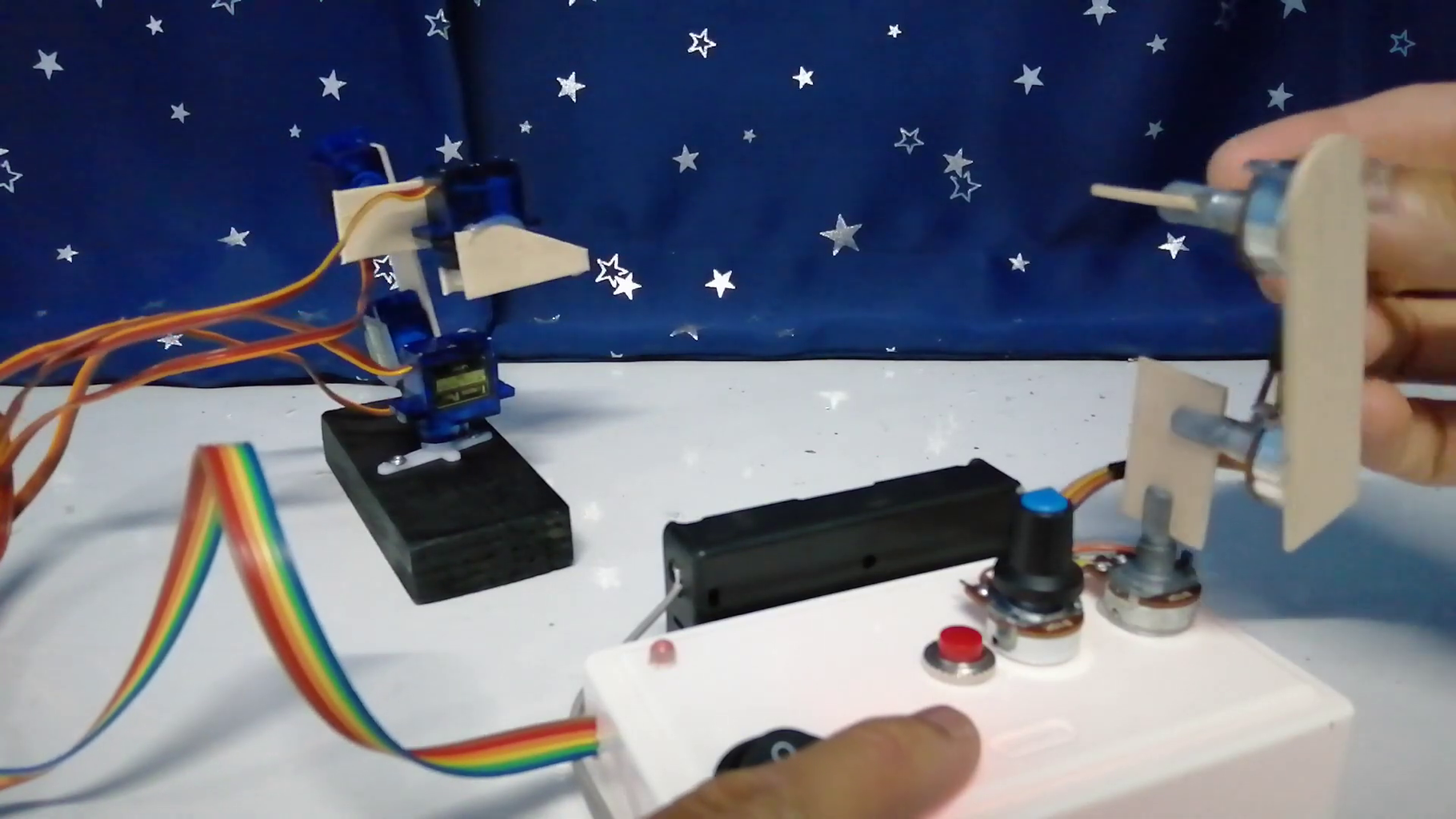 Robot Arm : 15 Steps - Instructables