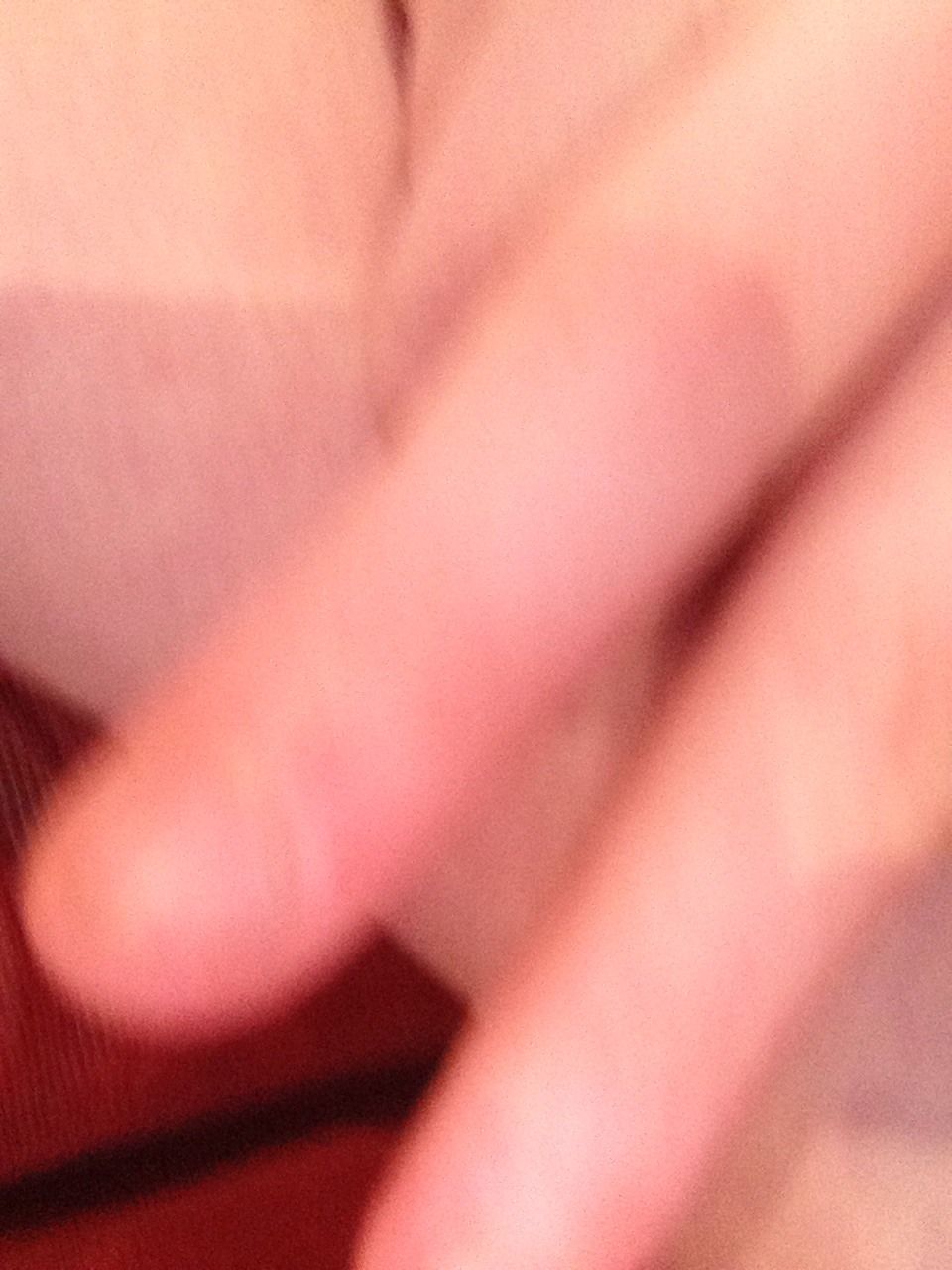 A Magic Trick That Draws Your Fingers Together!