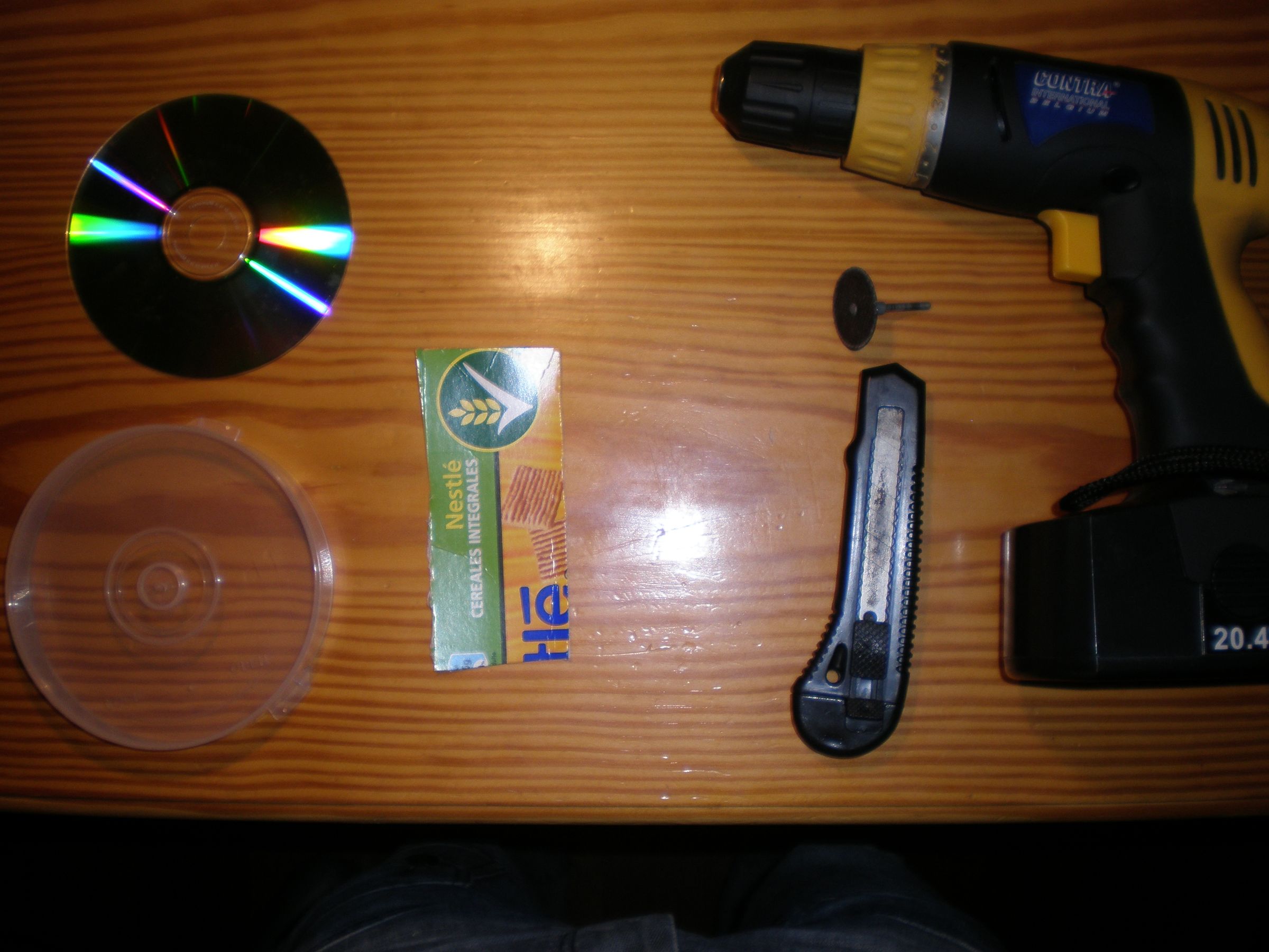 CD Spinning Top 5 Steps Instructables