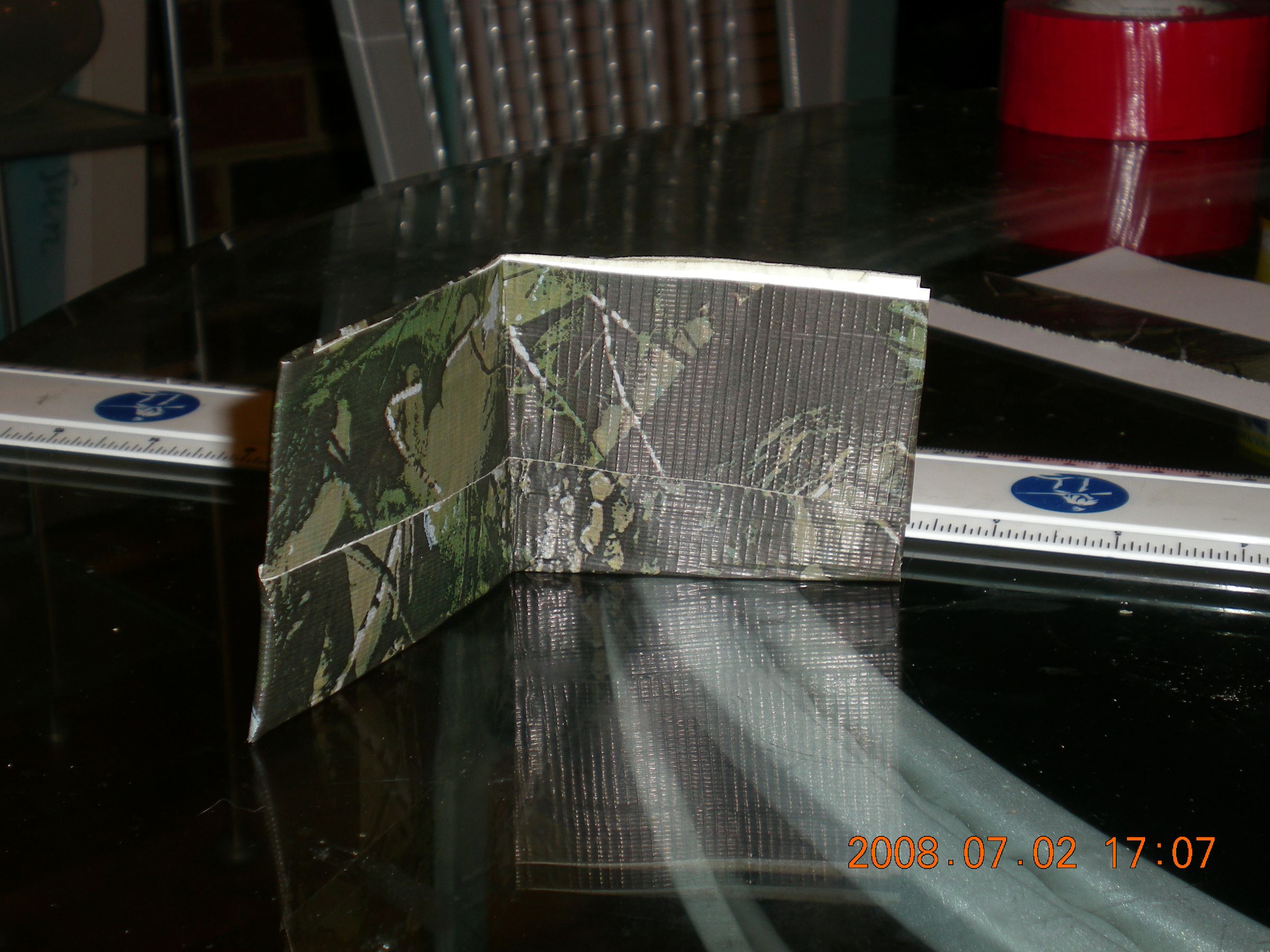 Easy 10 Minute Duct Tape Wallet