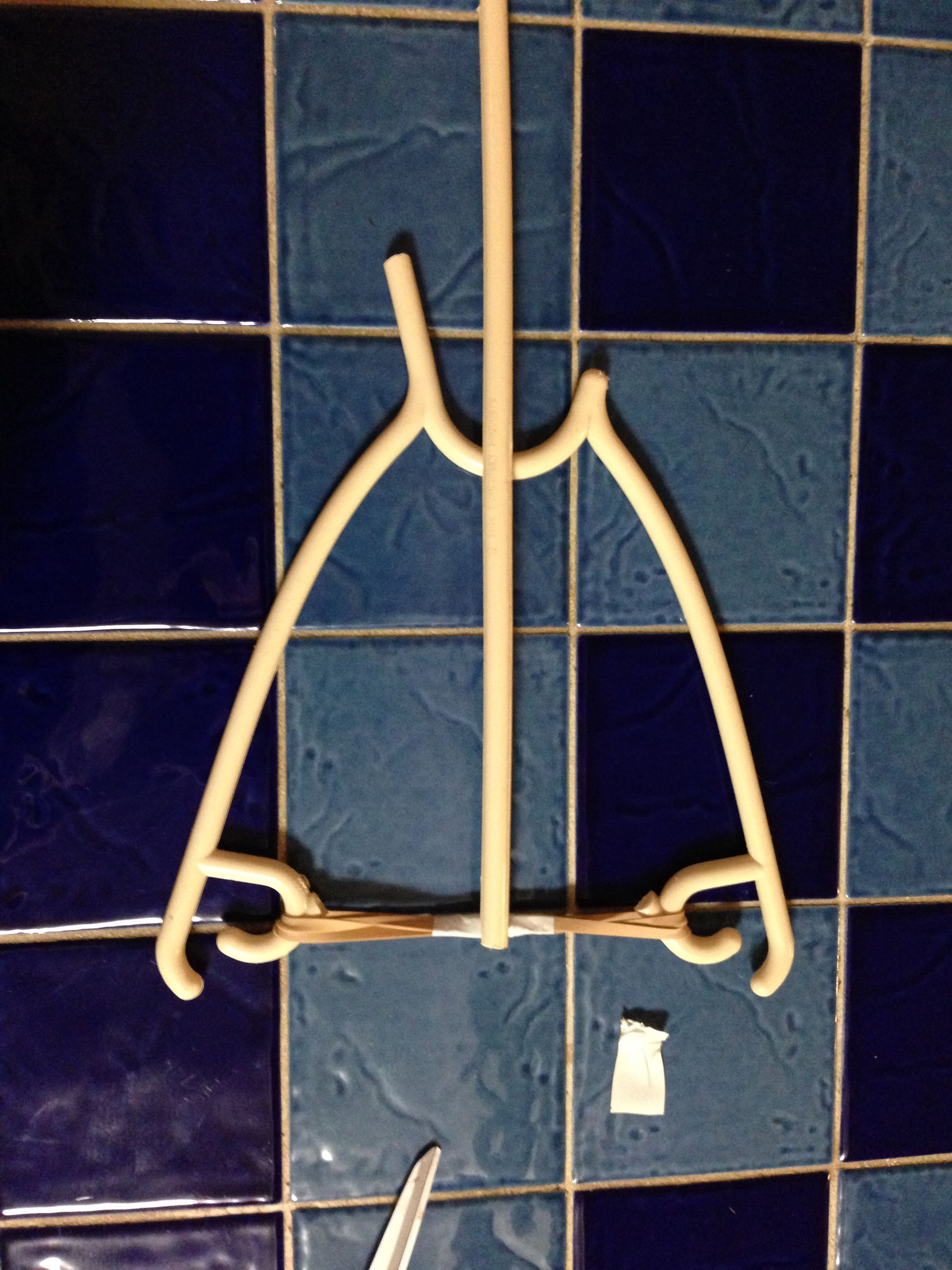 Hanger Bow and Arrow 4 Steps Instructables