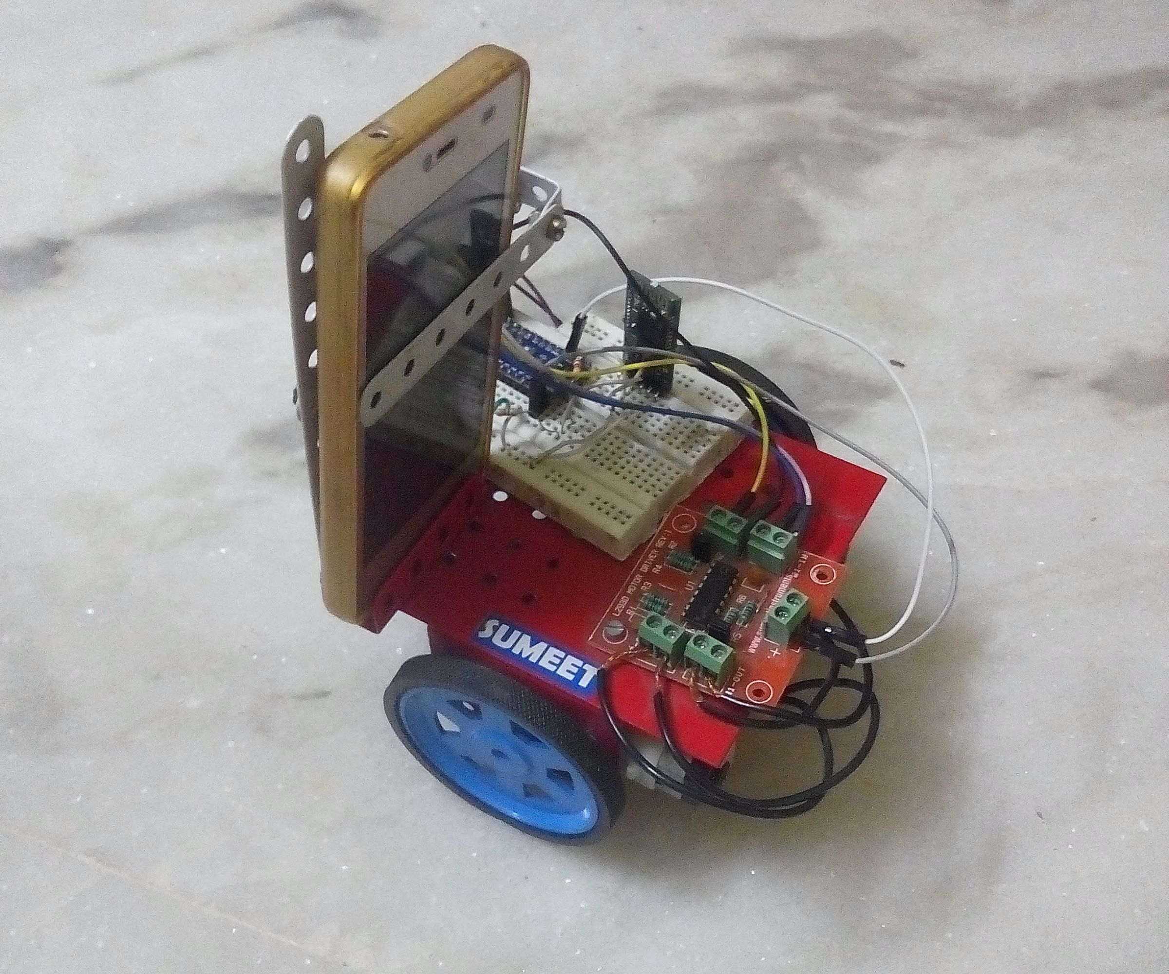 Bluetooth Controlled Car With Camera