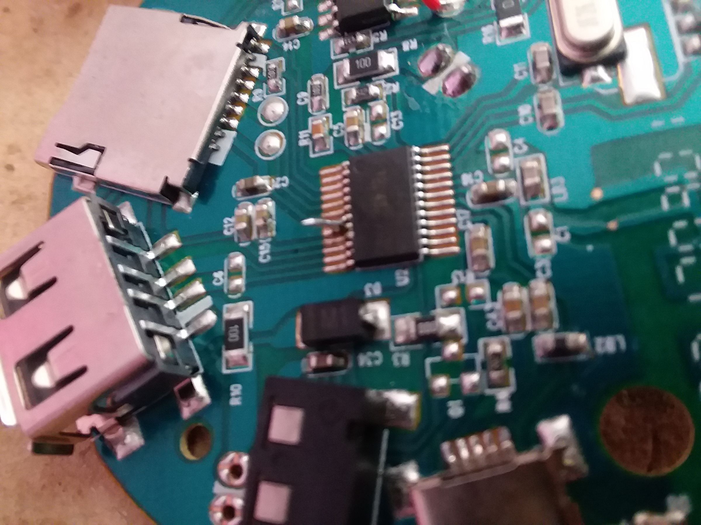 Reengineering a USB Speaker to 3.5mm : 4 Steps - Instructables