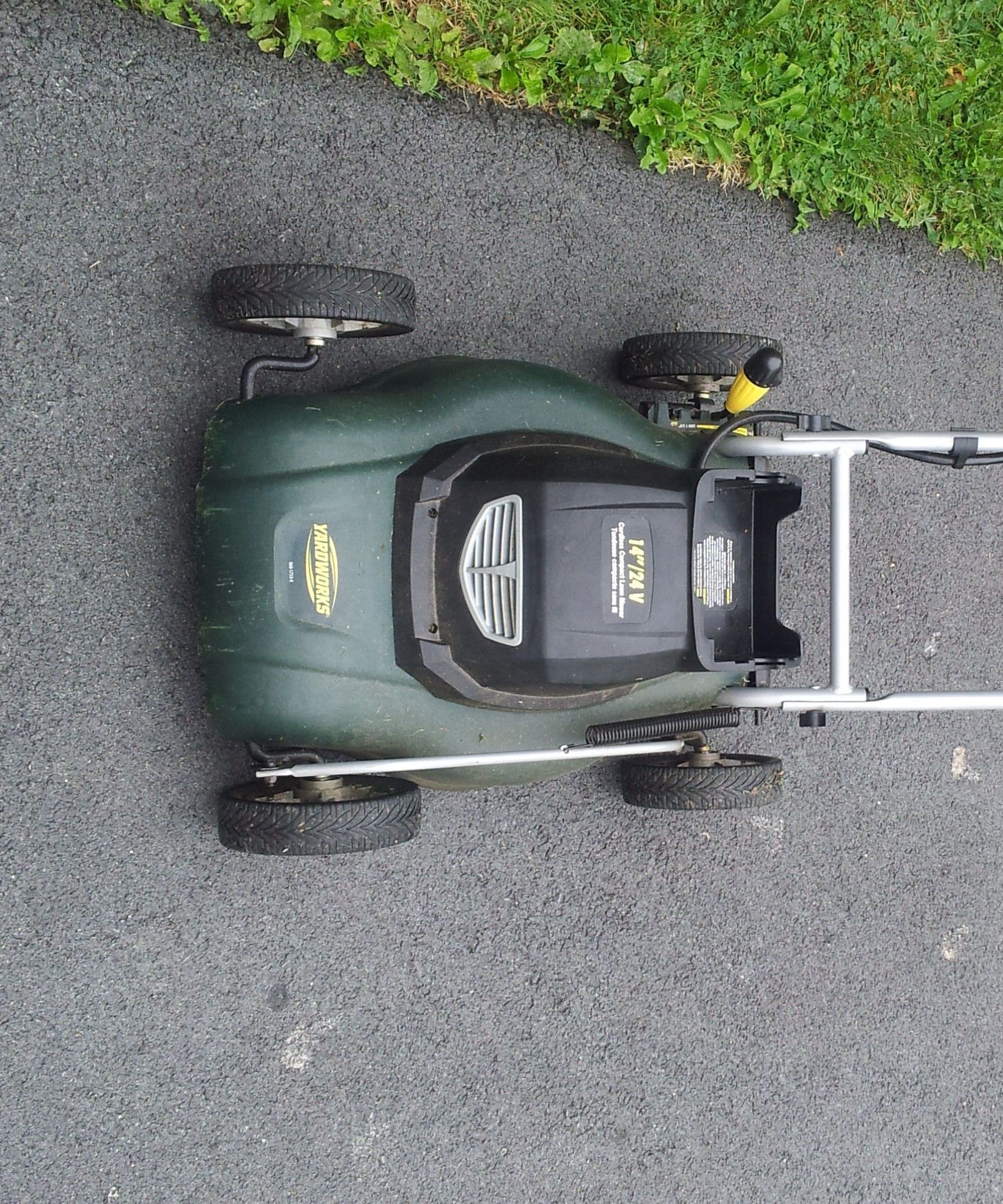 Solar Power Cordless Lawn Mower