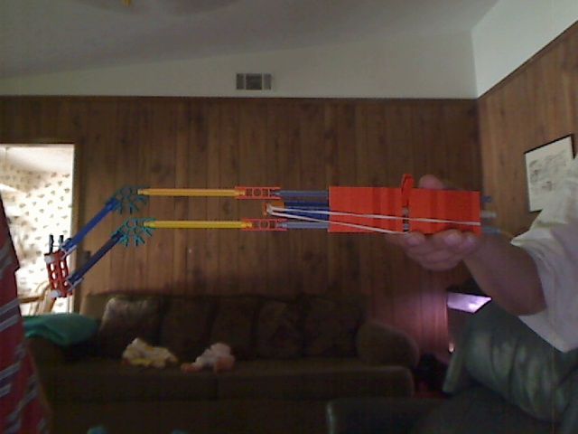 My Knex Gun (EXTEMLY SIMPLE!!!!!)