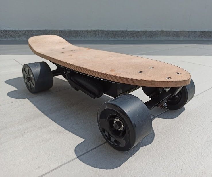 DIY Short Electric Skateboard 