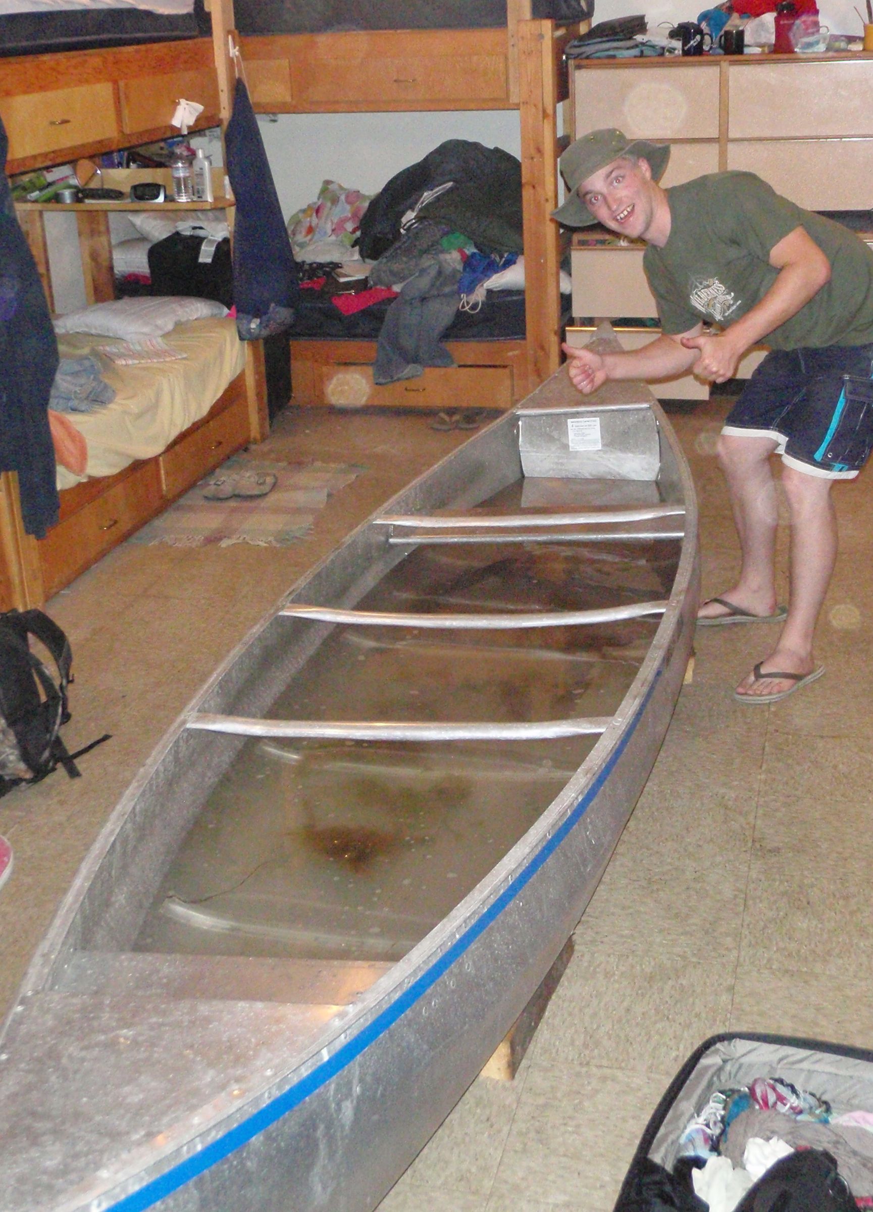 Canoe Fishtank Prank
