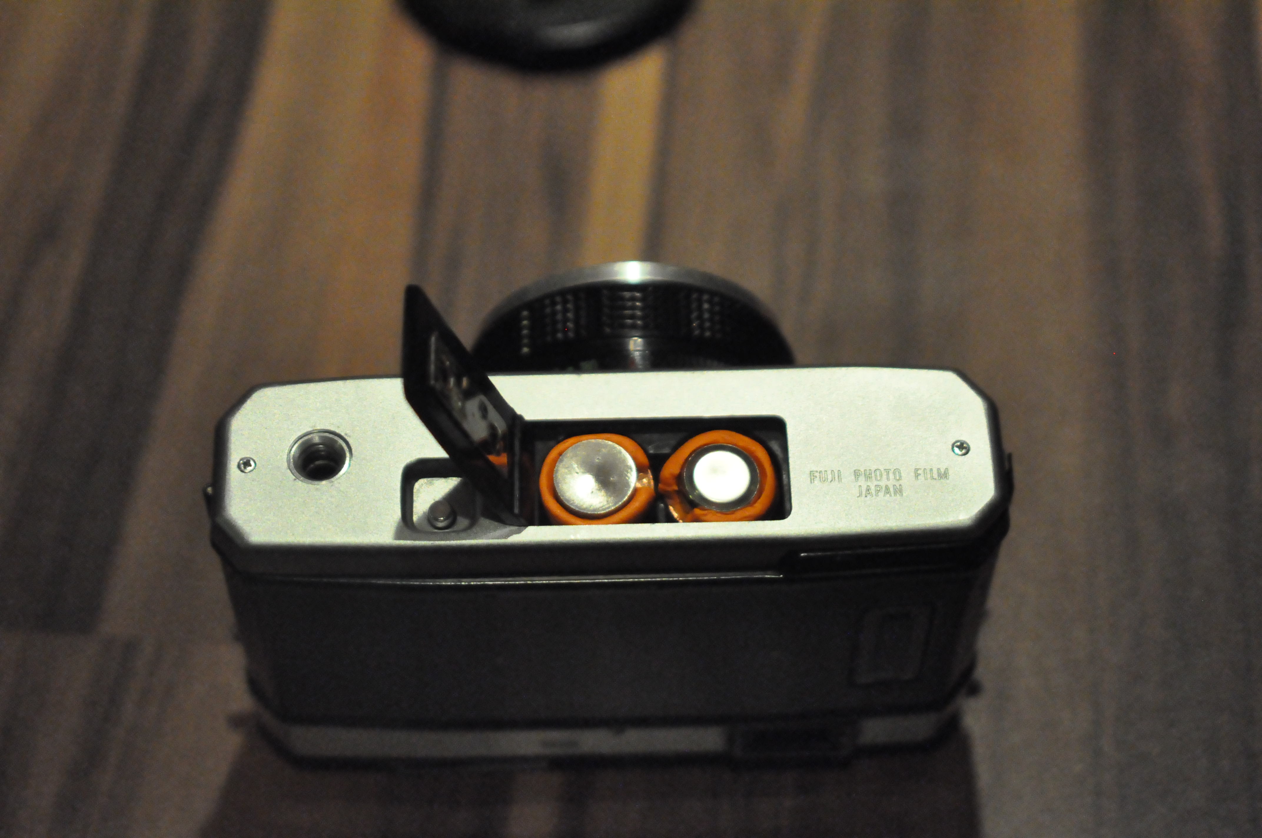 New Life for Old Camera. Replacing Mercury Batteries Using Sugru Instructables