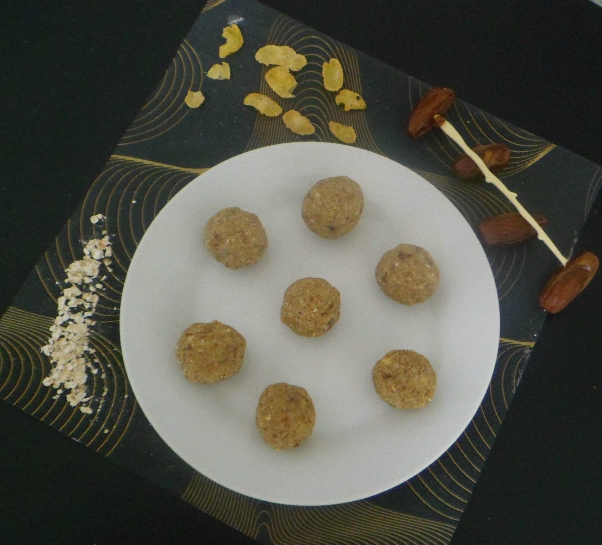Cornflakes Oat Energy Bites
