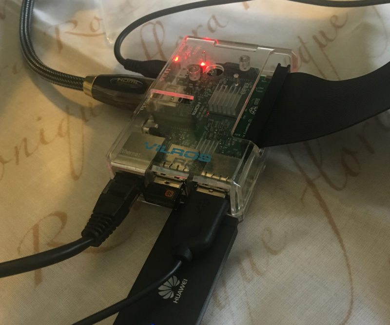 Giving the Raspberry Pi a Serial Modem Using the HUAWEI E3531 USB Dongle (+ Send SMS)  