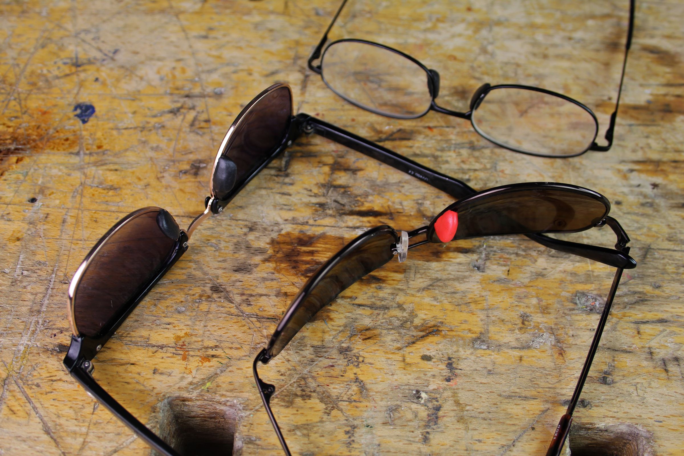 How to Replace the Missing Pads on Your Glasses