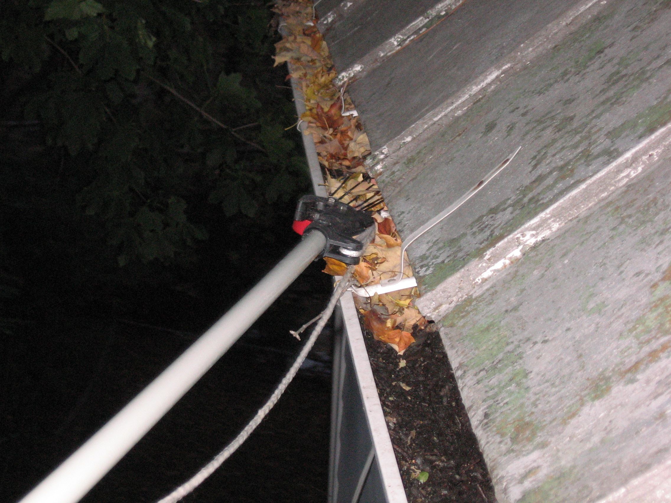 Pole Saw to Gutter Rake Conversion