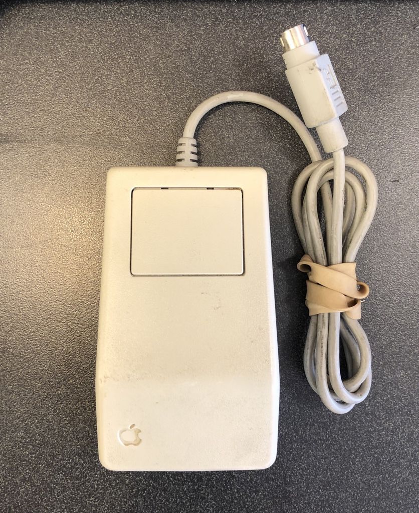 Vintage Mac Mouse to Wireless IPhone Charger 8 Steps (with Pictures)