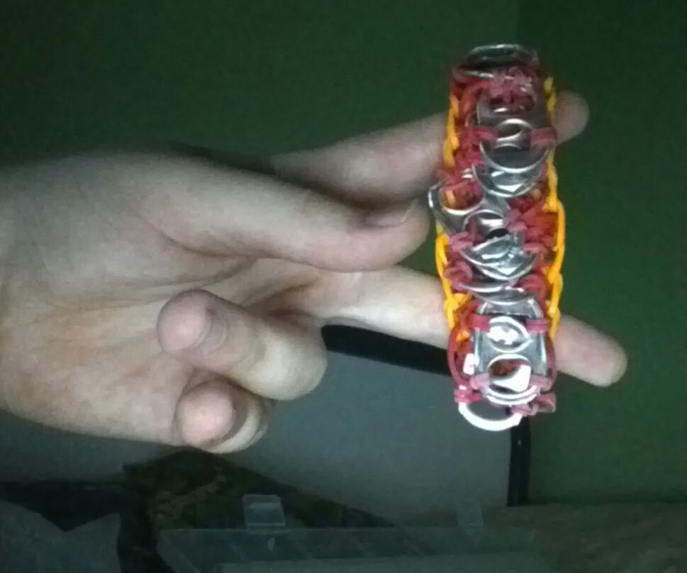 How to Make a Rainbow Loom Hoverboard.
