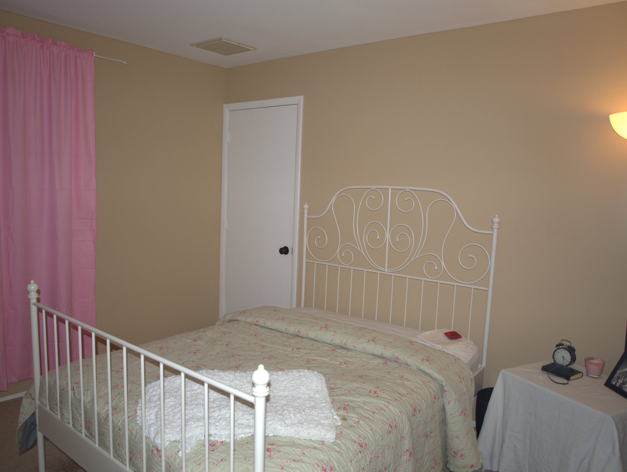 My Empty Guest Room!! Instructables