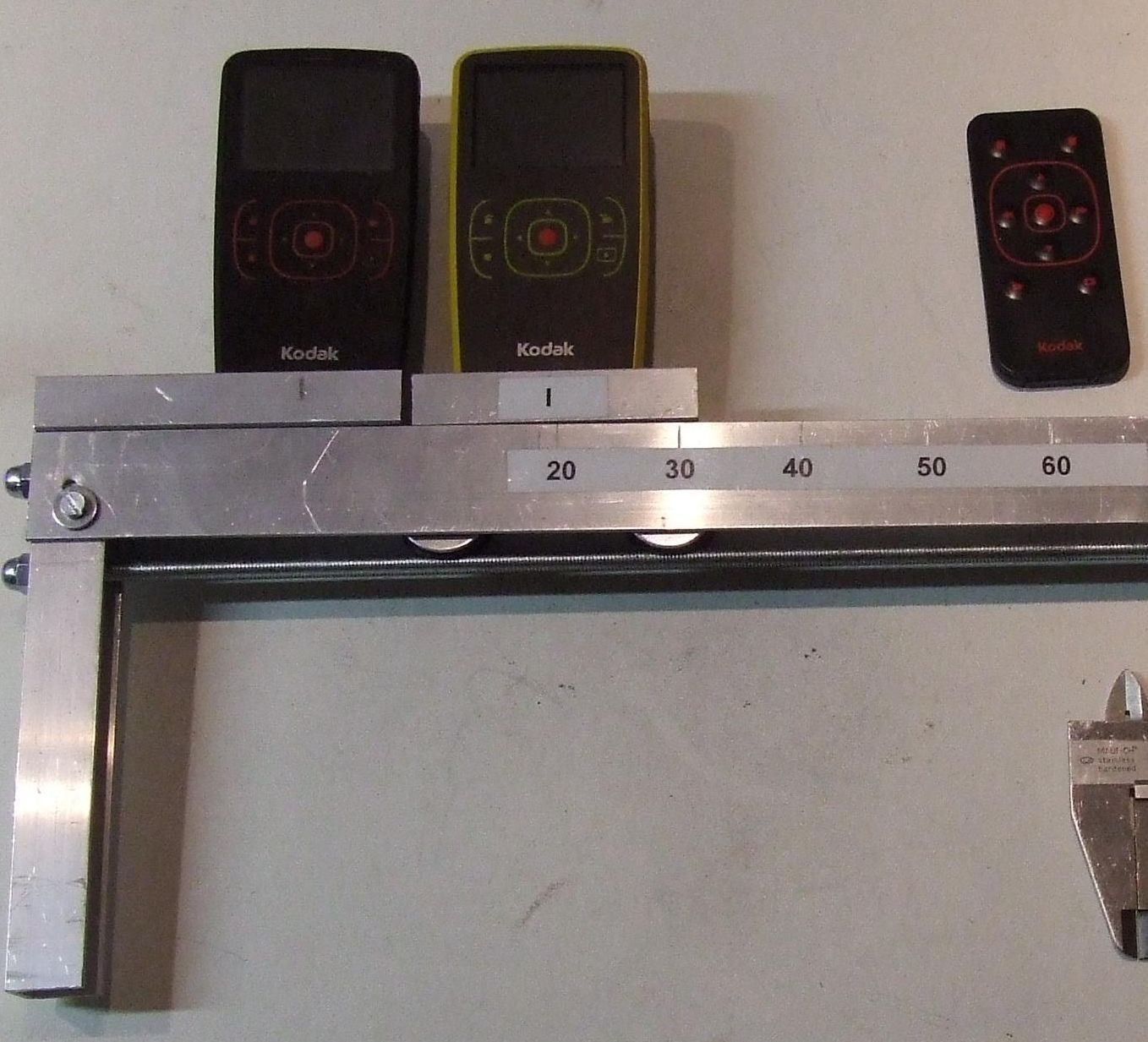 Making a Real 3D Videocamera System With Adjustable Holder