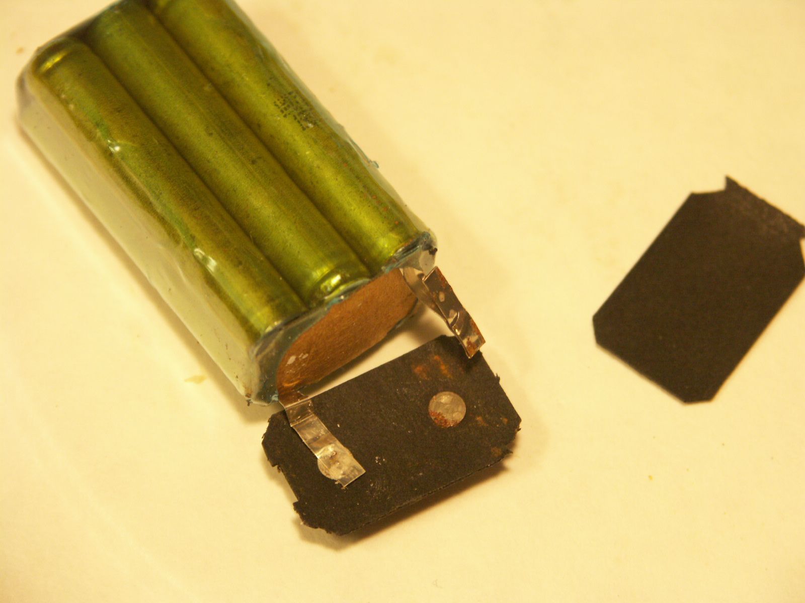 Salvage 9V Battery Clips From Dead Batteries 10 Steps Instructables