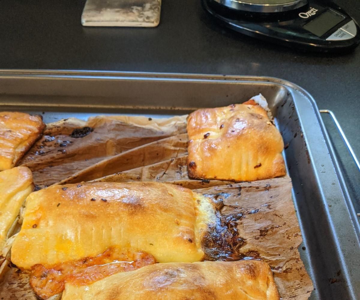 Calzone/pizza Sandwich.