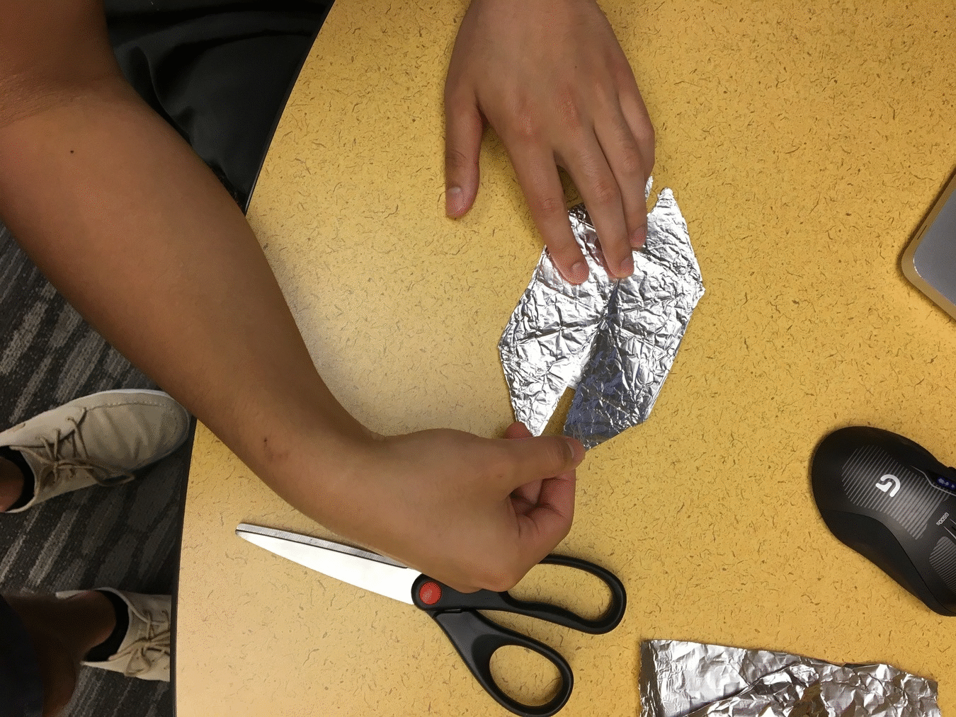 Aluminum Foil Origami Pinwheel : 14 Steps - Instructables