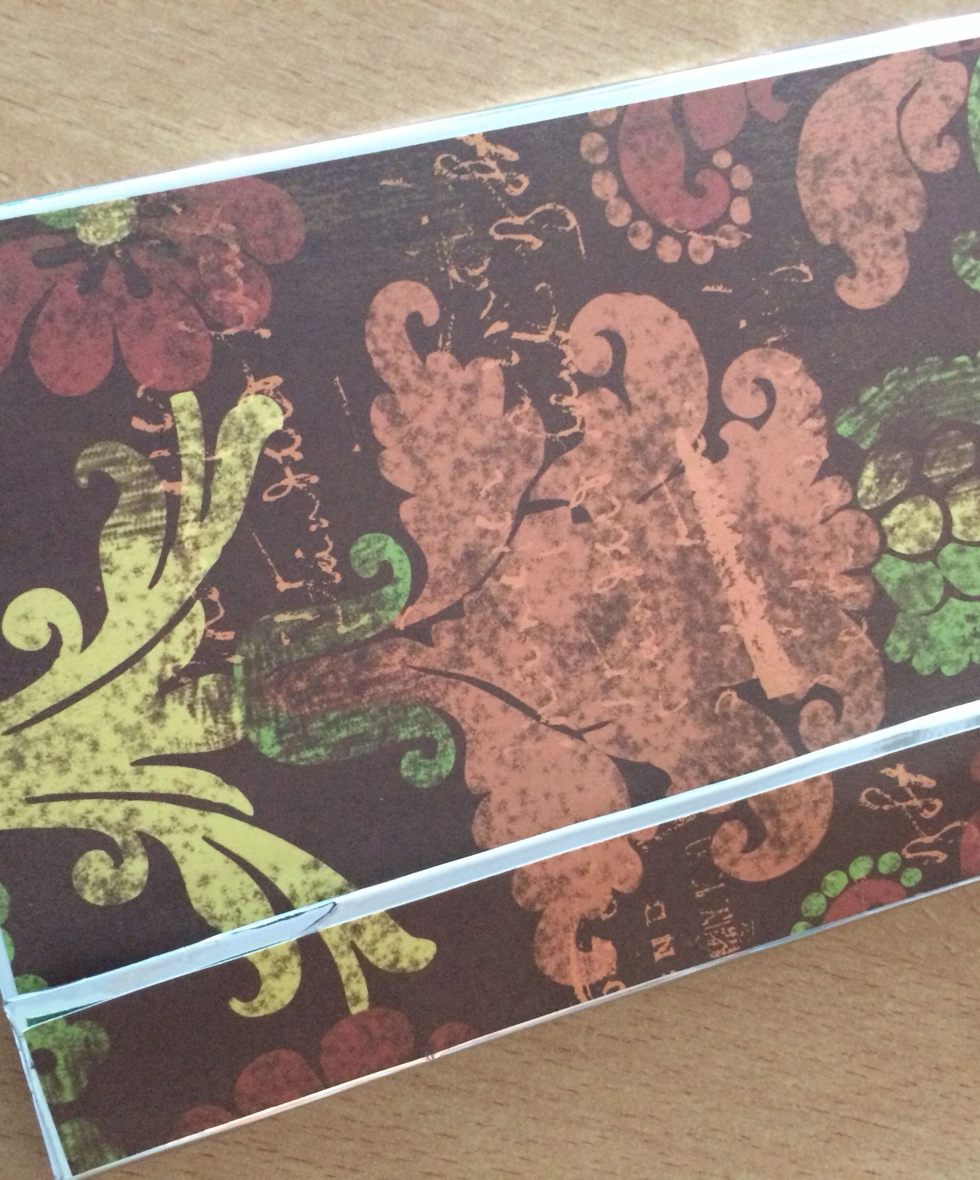 Magnetic folder for dies