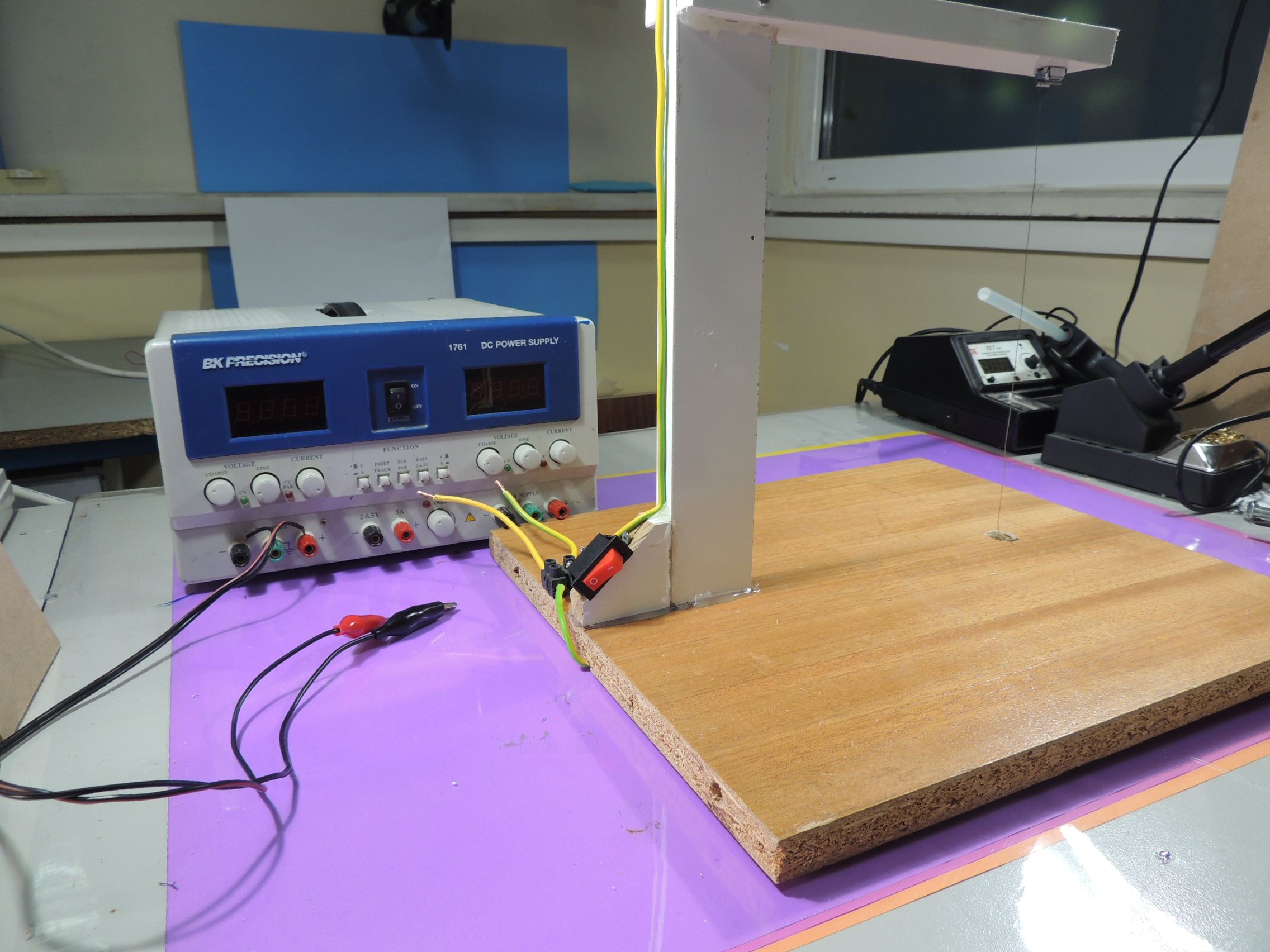 SIMPLE & CHEAP FOAM CUTTER 3 Steps Instructables