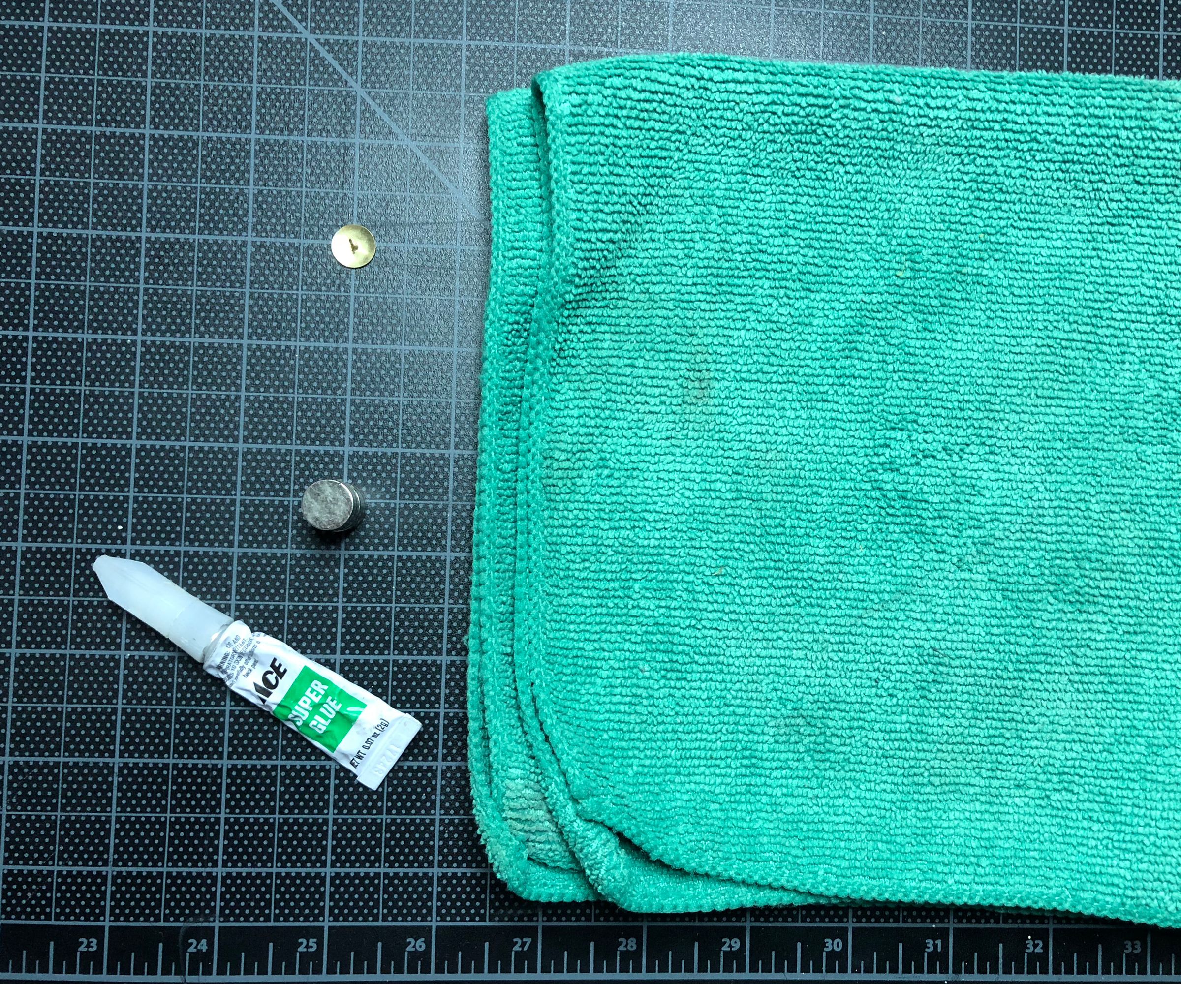 S.A.G.A - Simple Anti-Sweaty Gaming Accessory