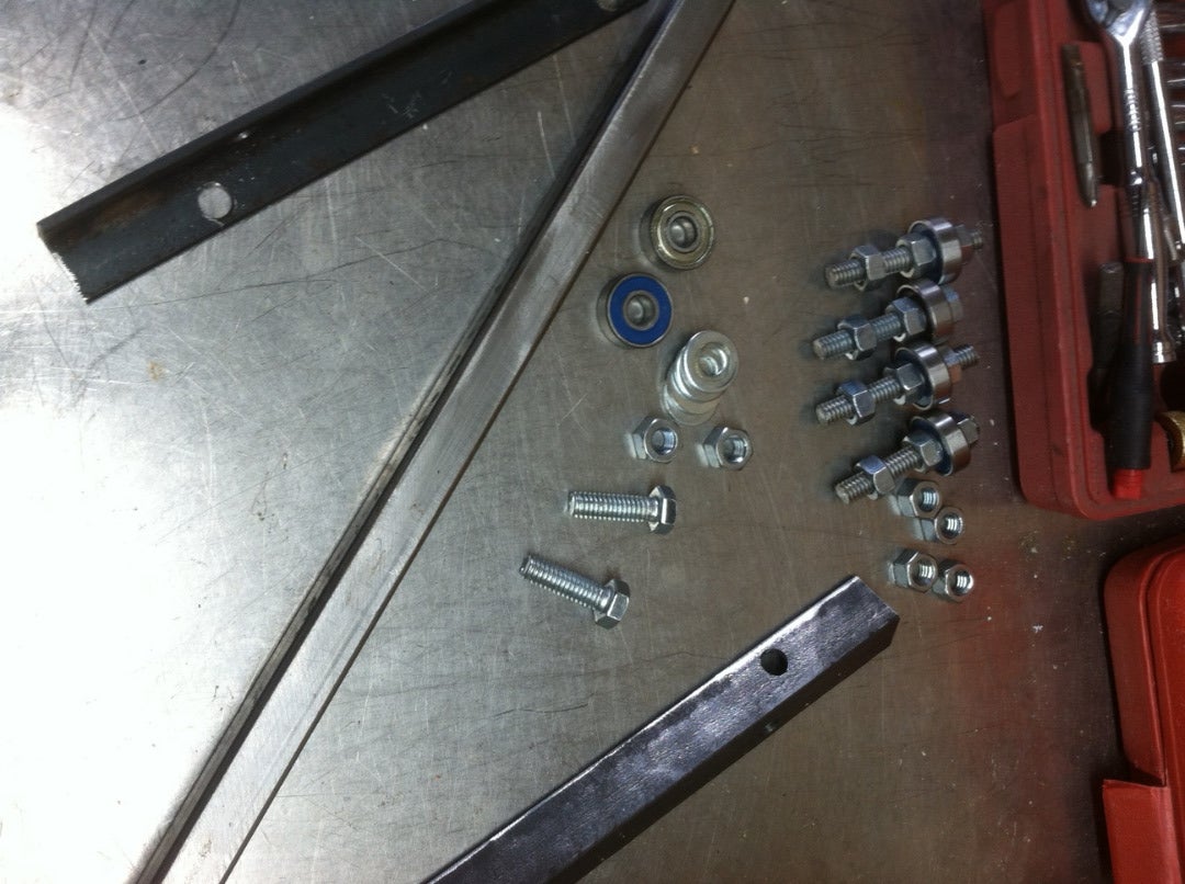 Diy Linear Slide (using Angle Iron and Bearings) : 3 Steps - Instructables