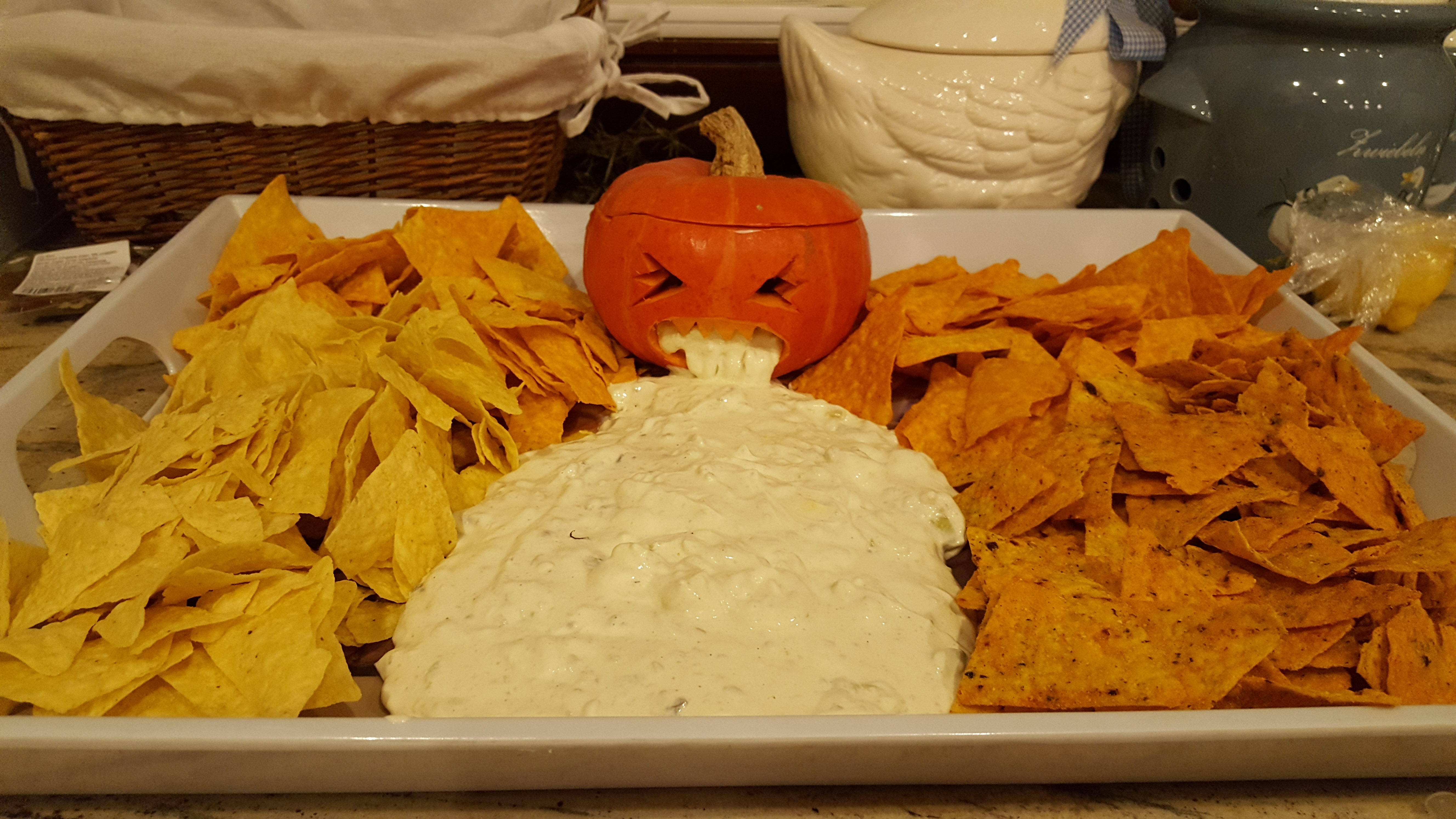Vomiting Pumpkin OR How to Serve Nachos at Helloween 