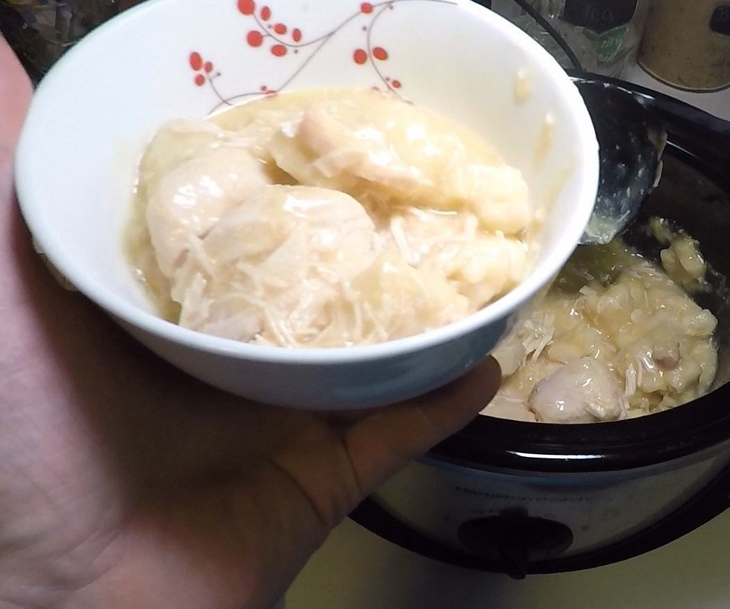 Slow Cooker Chicken and Dumplings