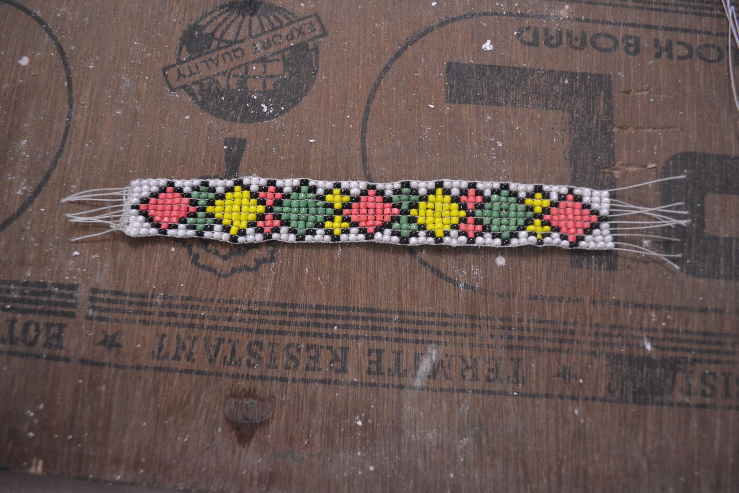 Bead Loom Bracelet Without a Loom! 13 Steps (with Pictures