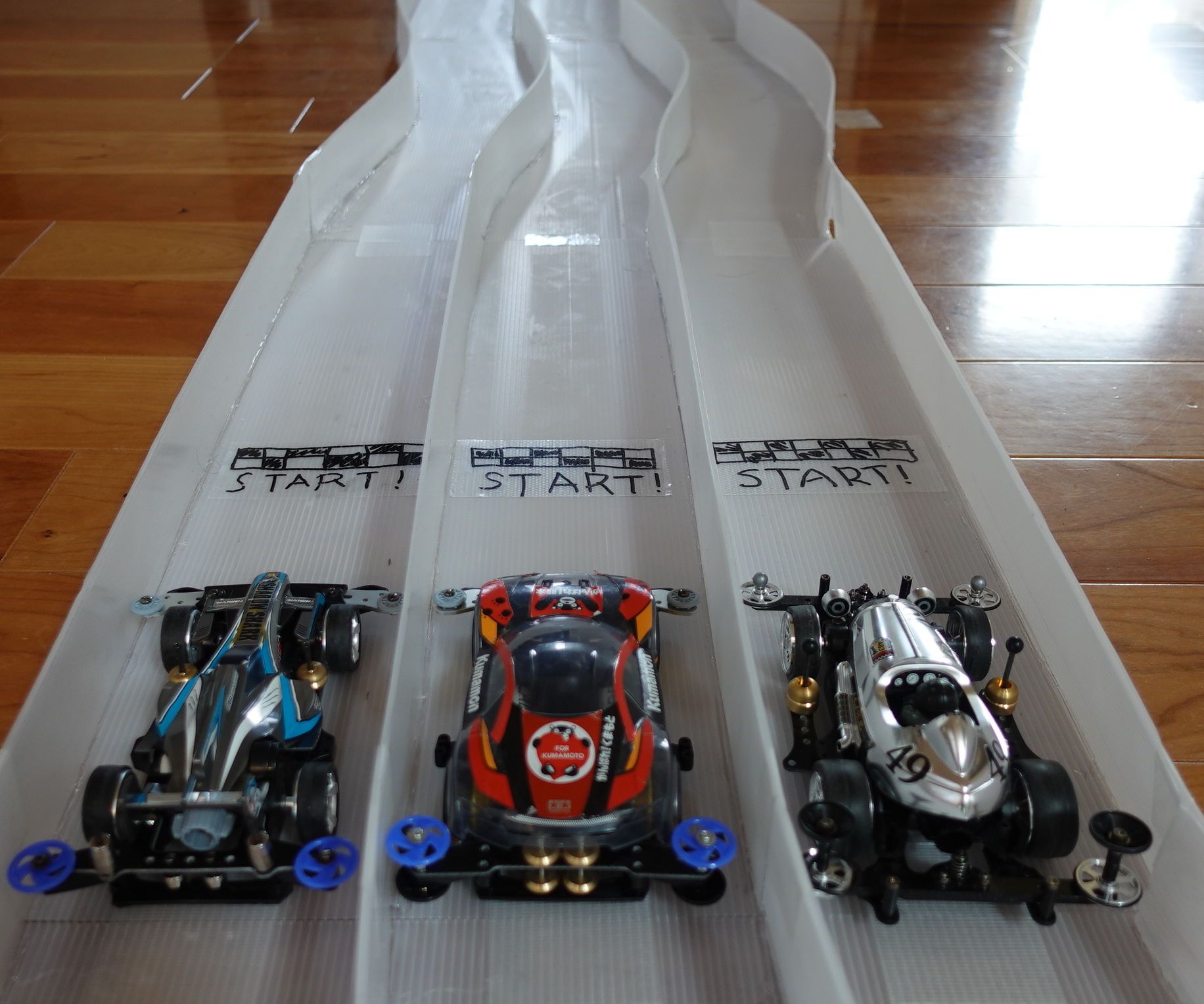 DIY Japan Cup Jr. Circuit for Mini 4WD : 7 Steps - Instructables