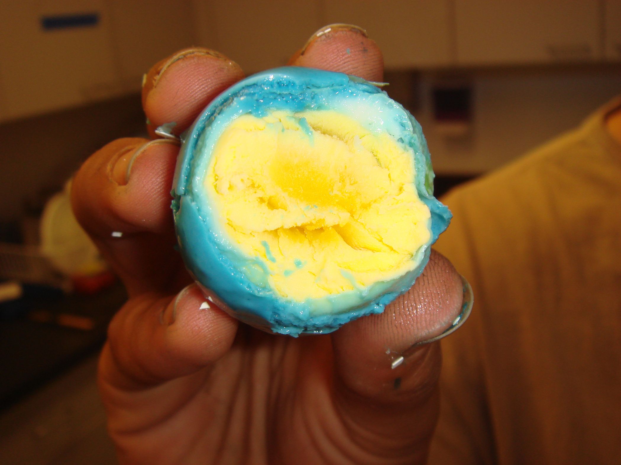 Electric KoolAid Hard Boiled Eggs 7 Steps (with Pictures
