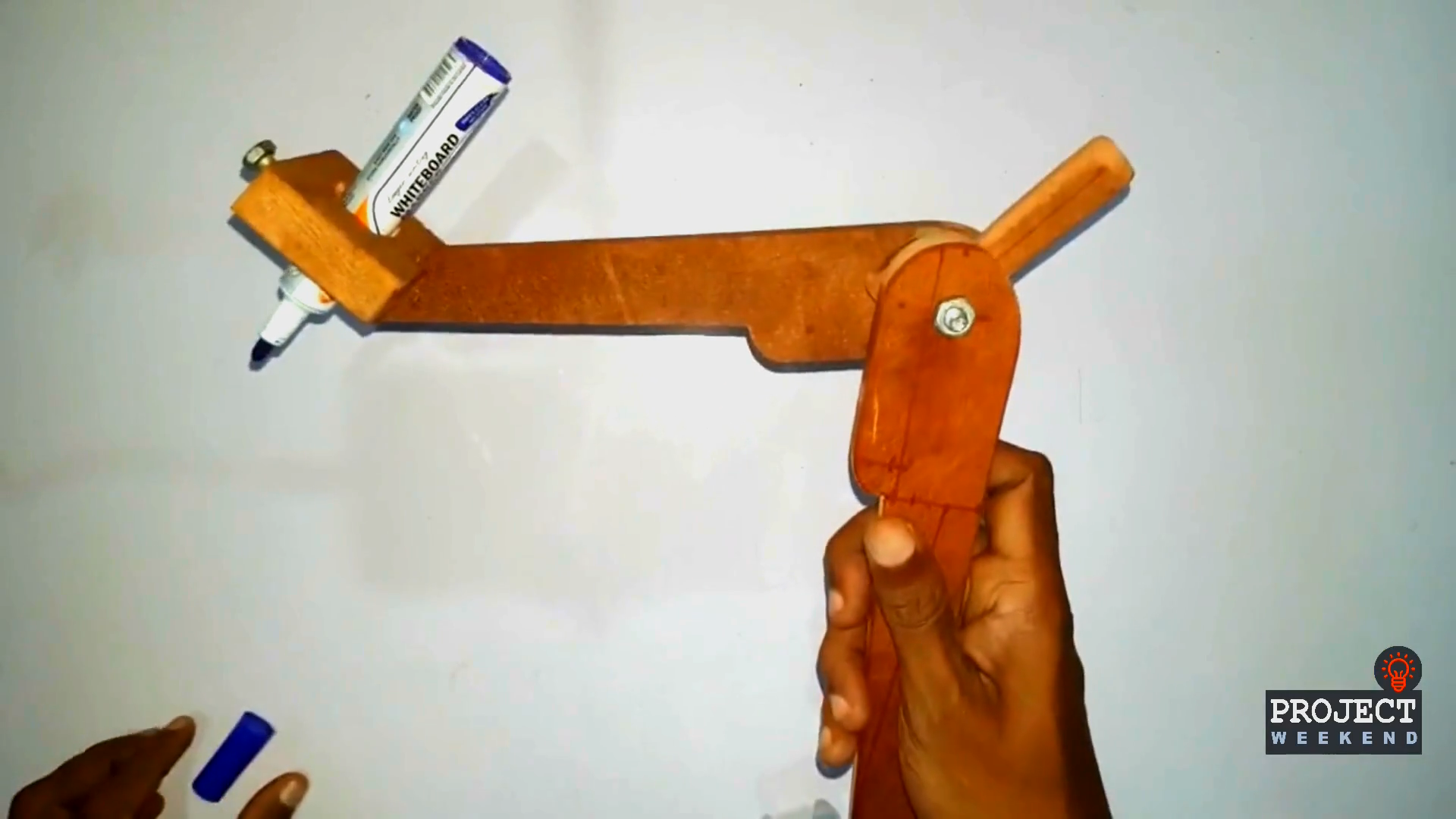 Teacher's Whiteboard Compass 12 Steps Instructables