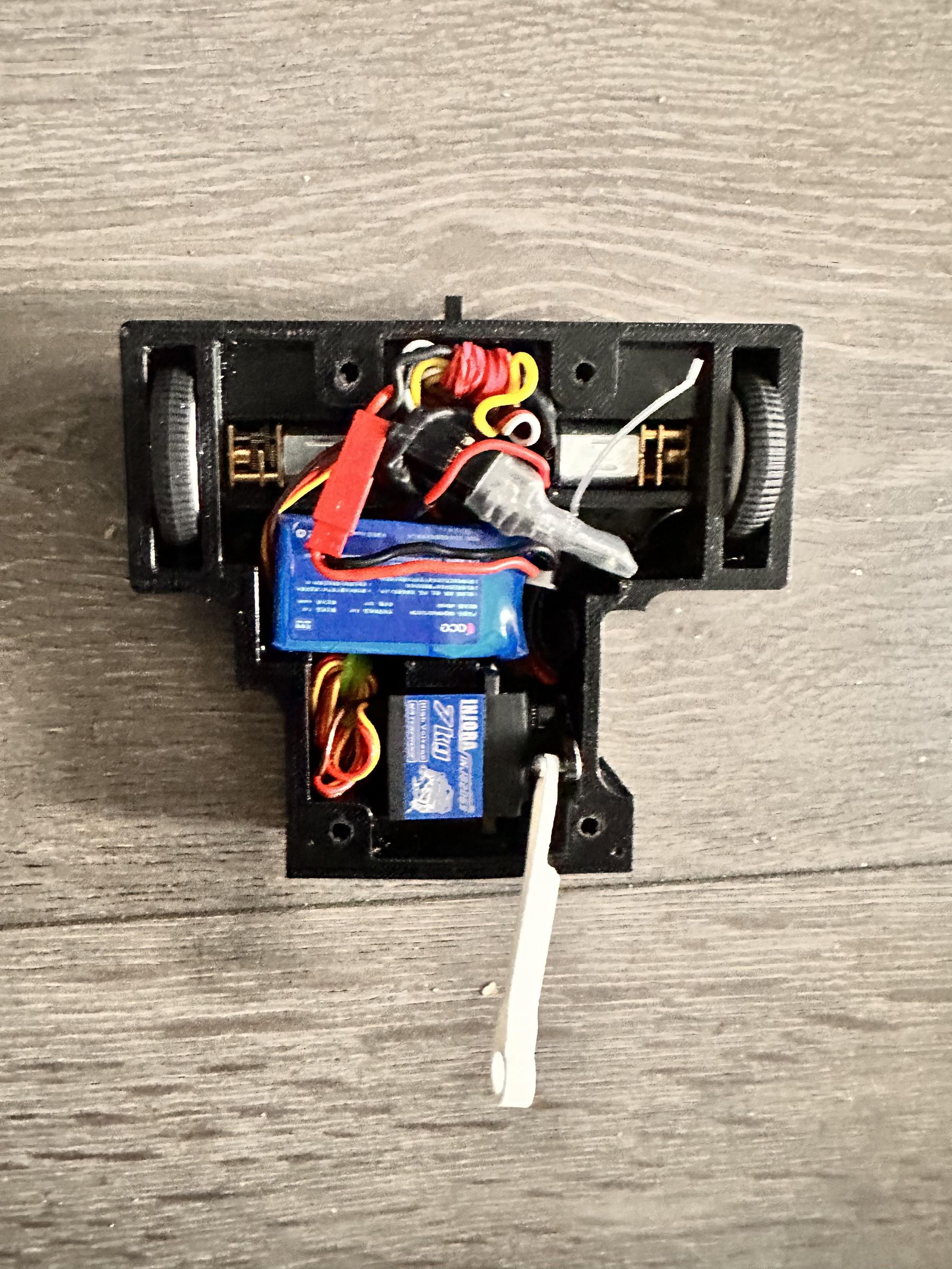 Guide on Building Your Own Miniature BattleBot! : 8 Steps (with ...