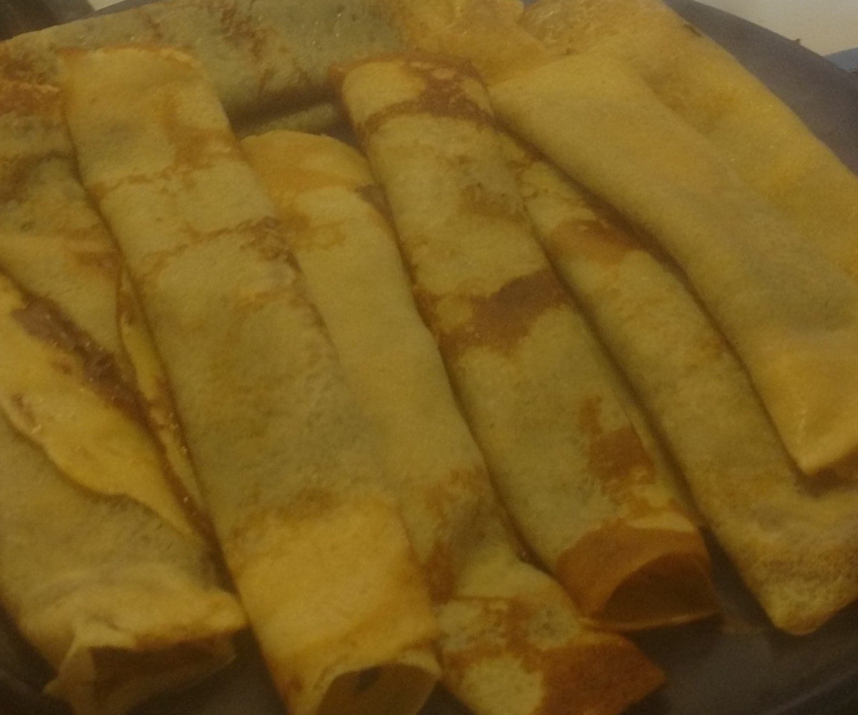 How to Cook a Crepe Using a Frying Pan