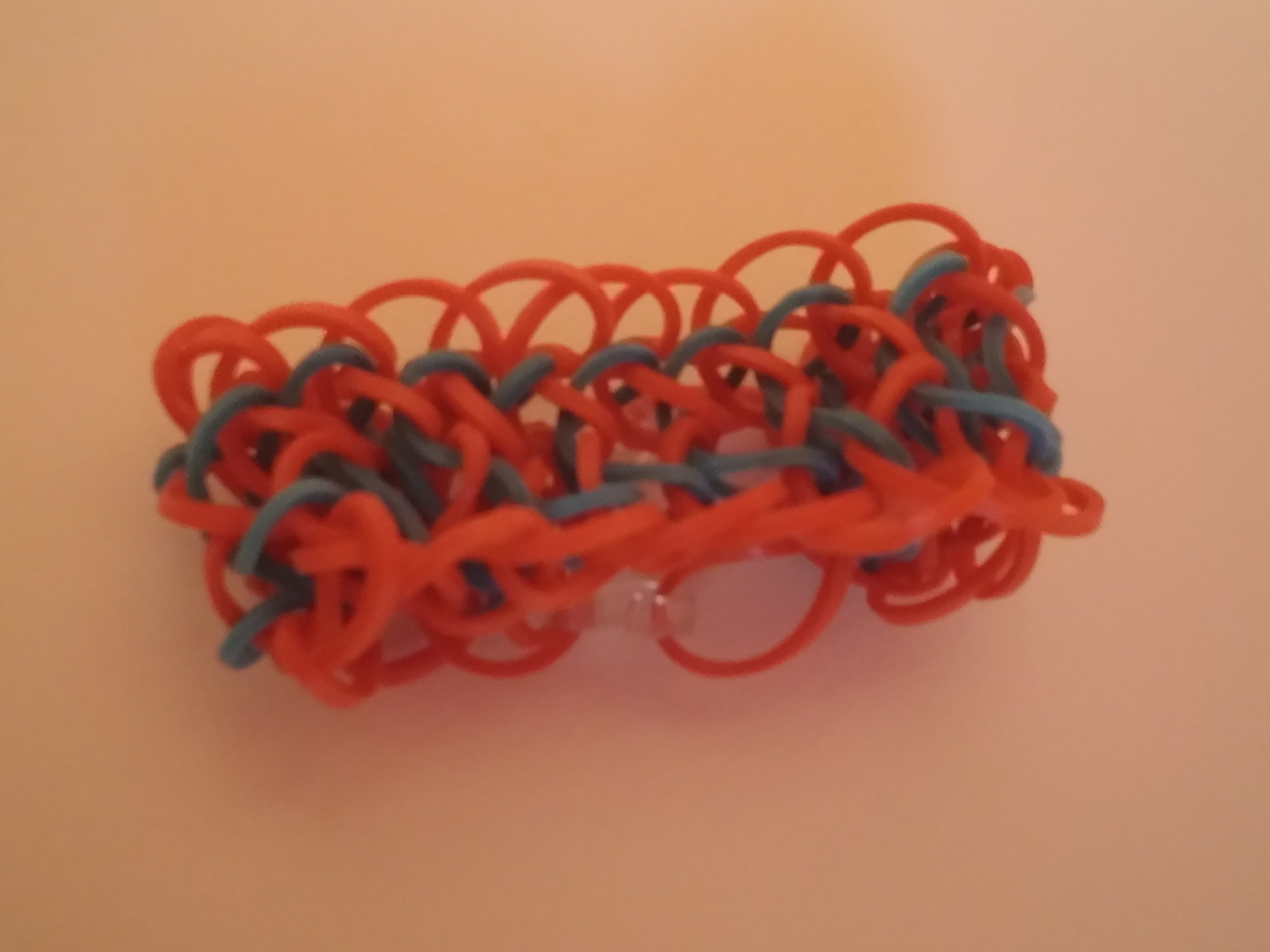 How to Make a Dragonscale Rainbow Loom Bracelet
