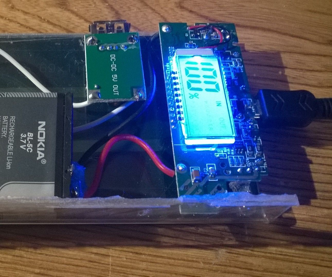 Solar/Wall Charged Battery Pack