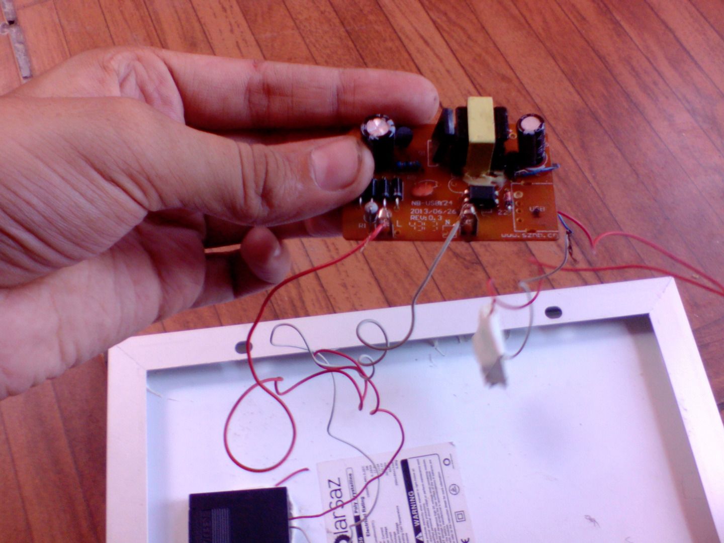 DIY Solar Powered Mobile Charger 7 Steps Instructables
